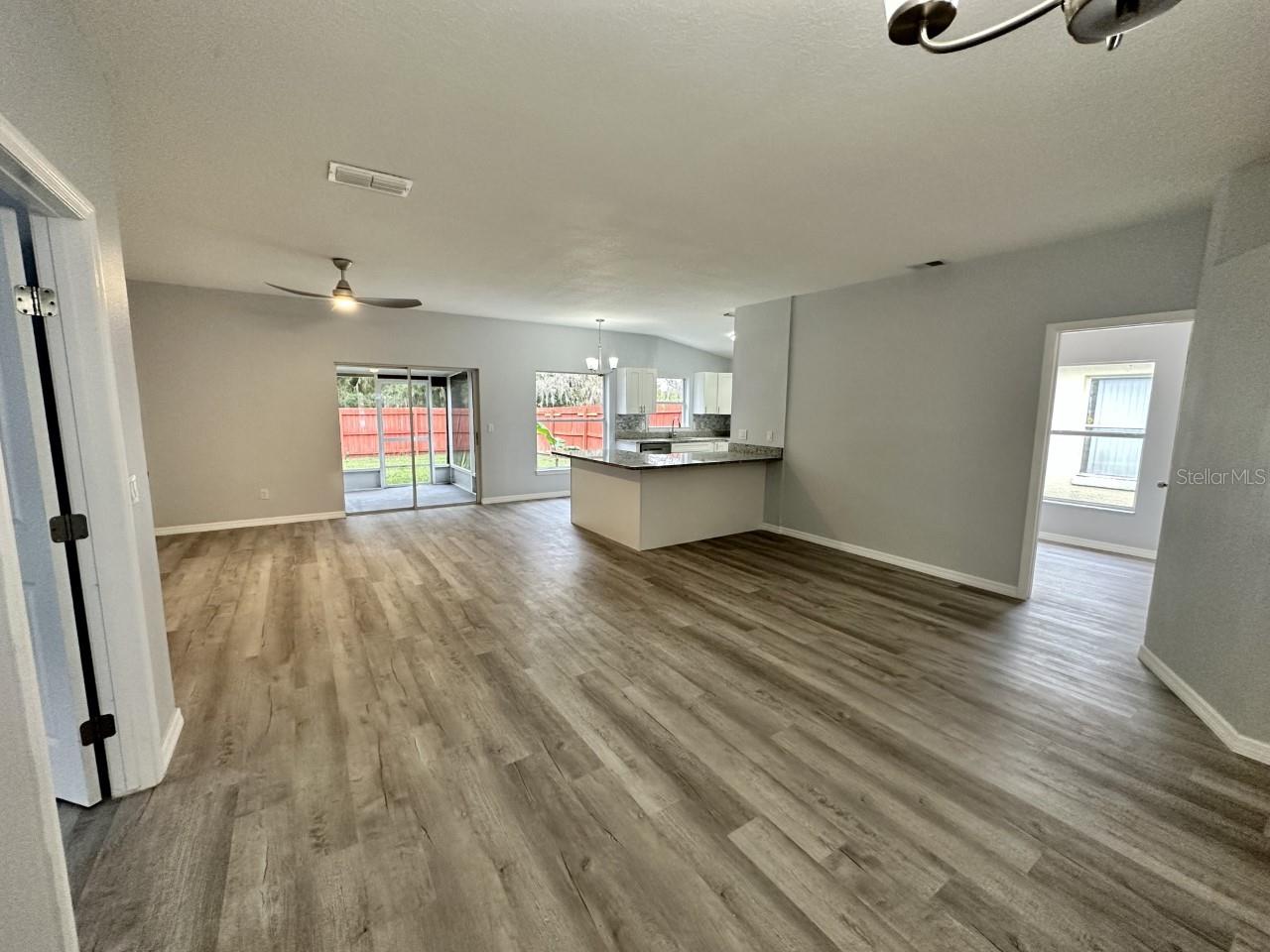 Image 9 of 17 For 813 Ponderosa Pine Court