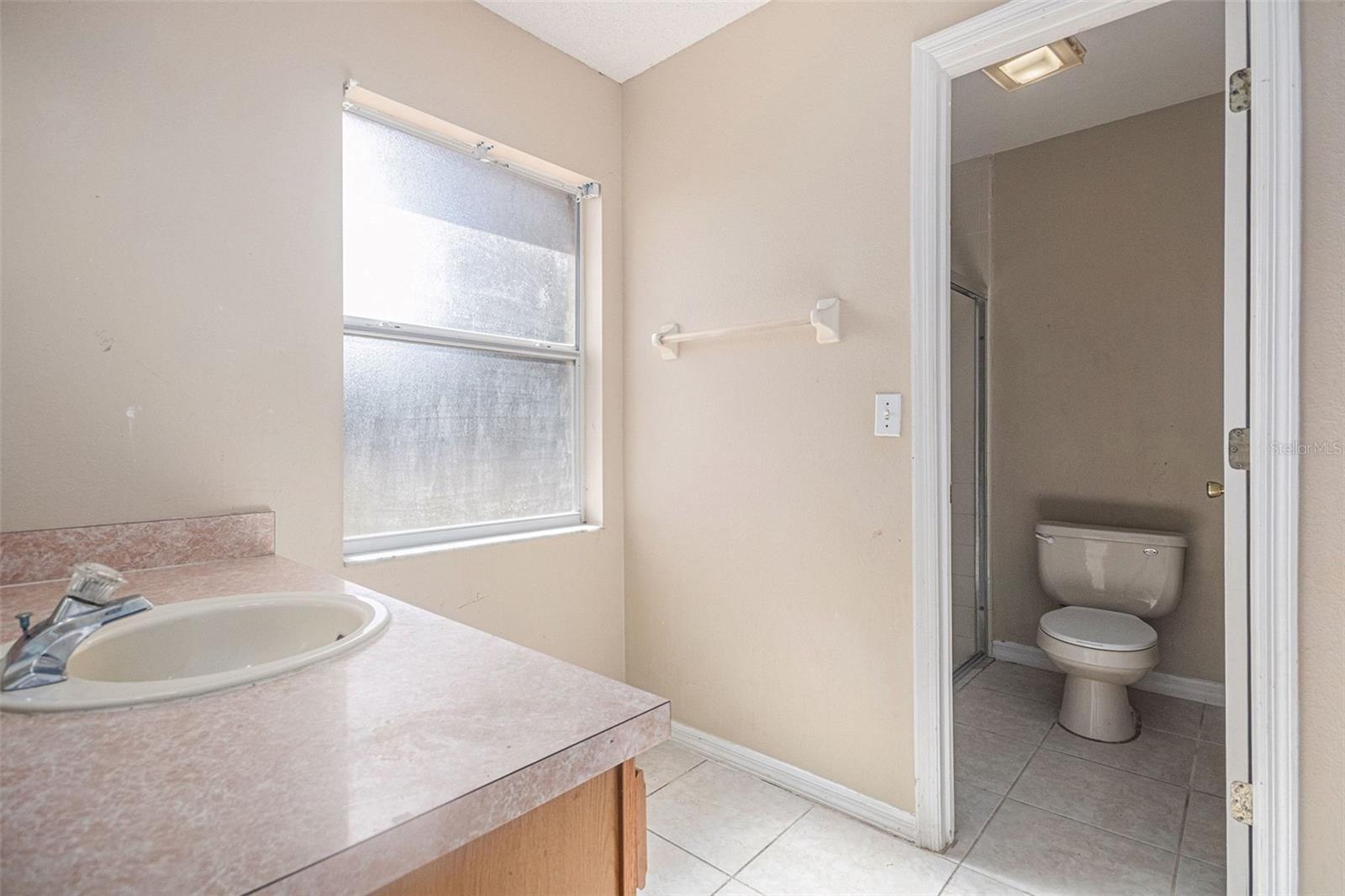 Image 11 of 16 For 11732 Crescent Pines Boulevard