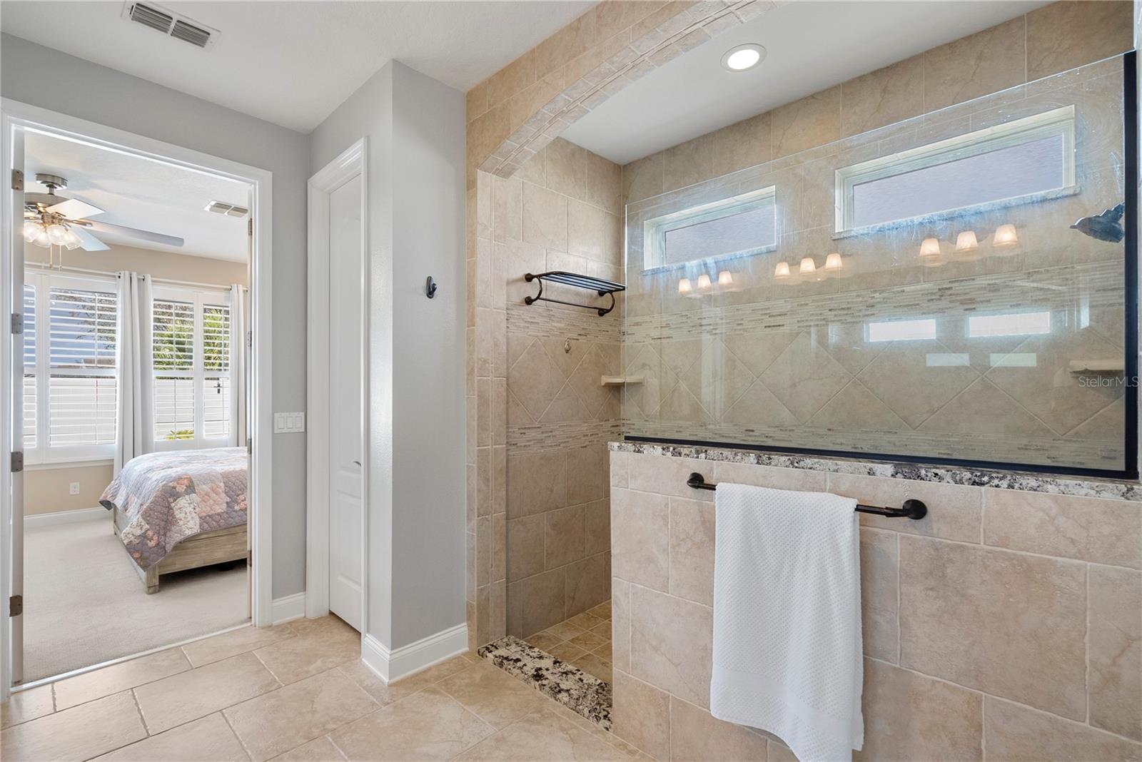 Image 22 of 43 For 10539 Warlow Creek Street