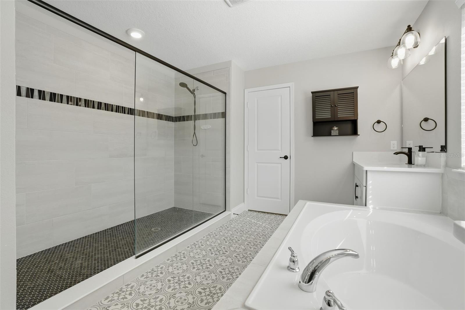 Image 20 of 30 For 9392 Juniper Moss Circle