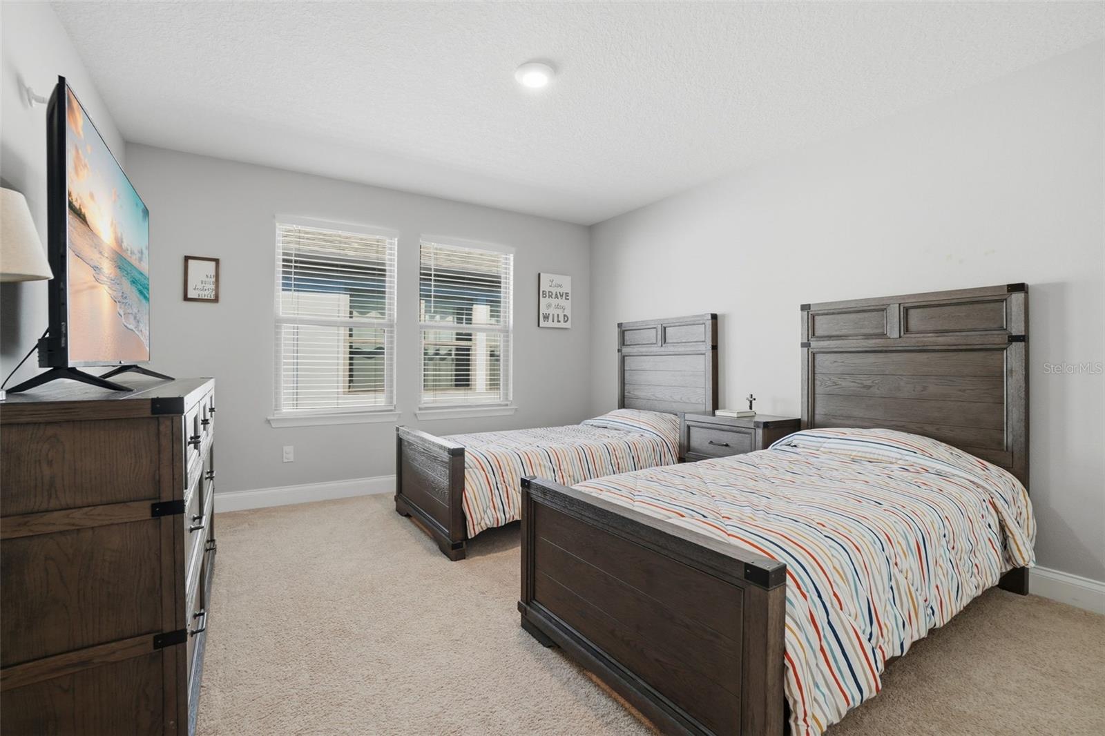 Image 21 of 30 For 9392 Juniper Moss Circle