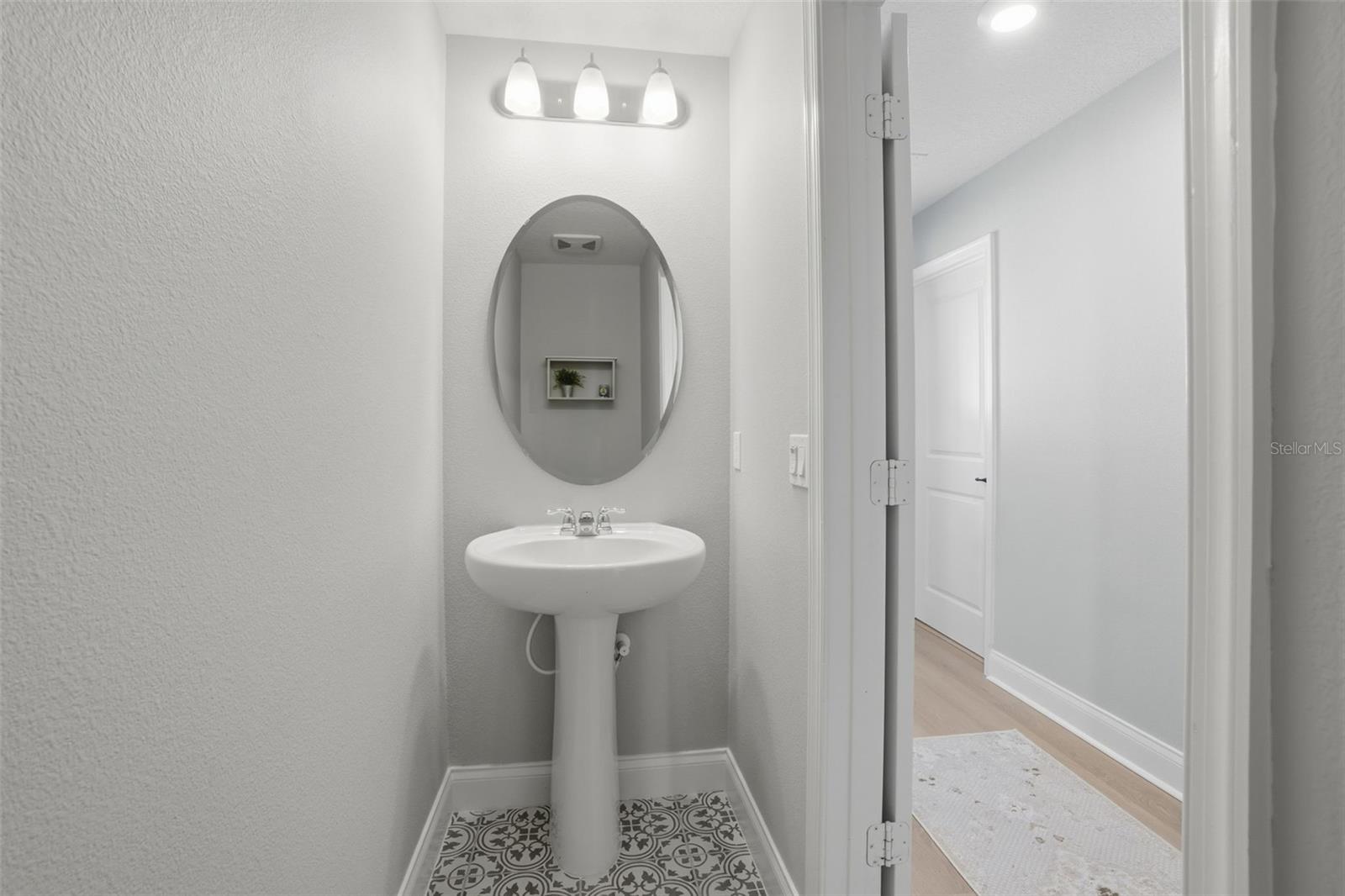 Image 26 of 30 For 9392 Juniper Moss Circle