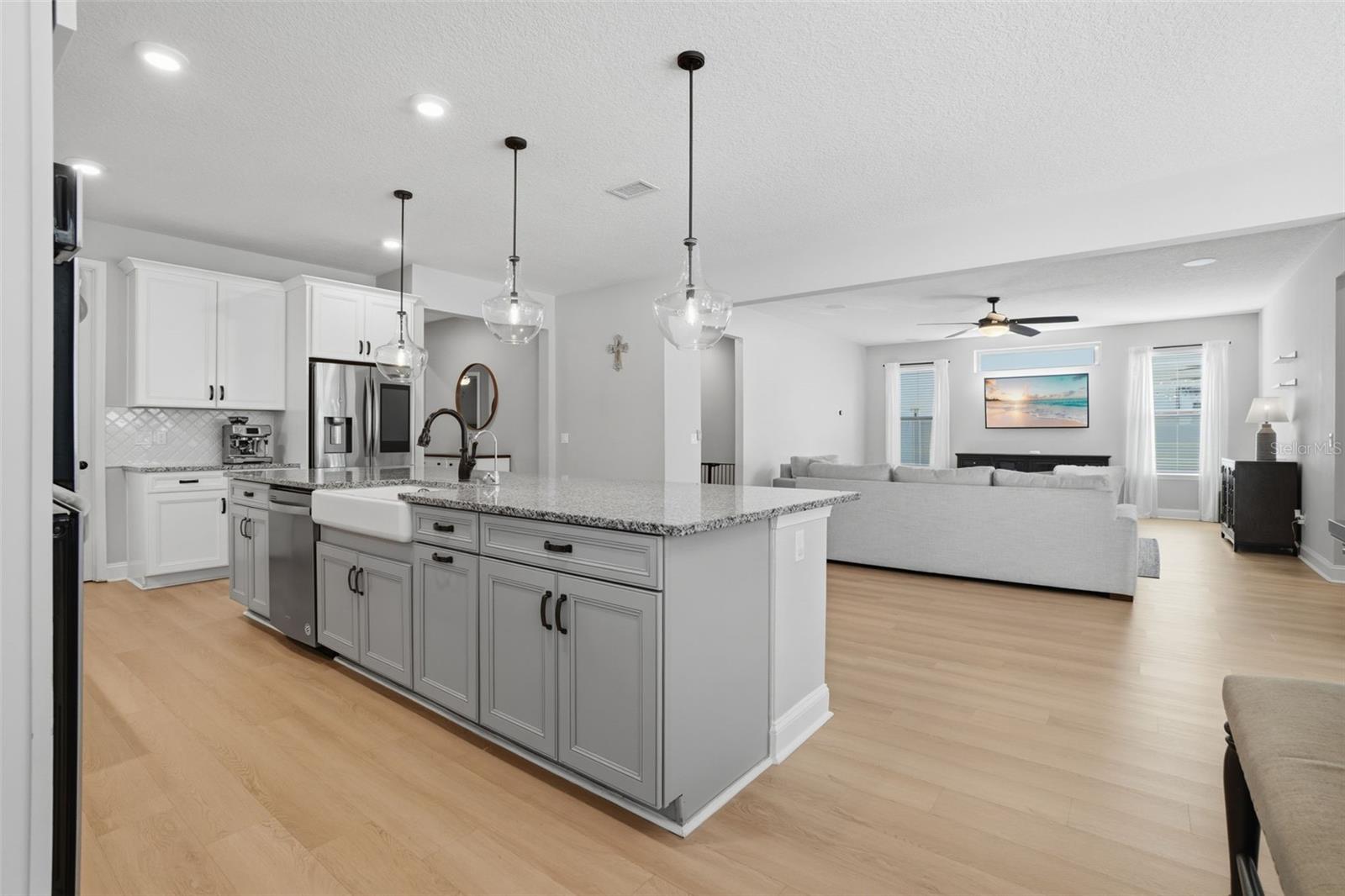 Image 6 of 30 For 9392 Juniper Moss Circle