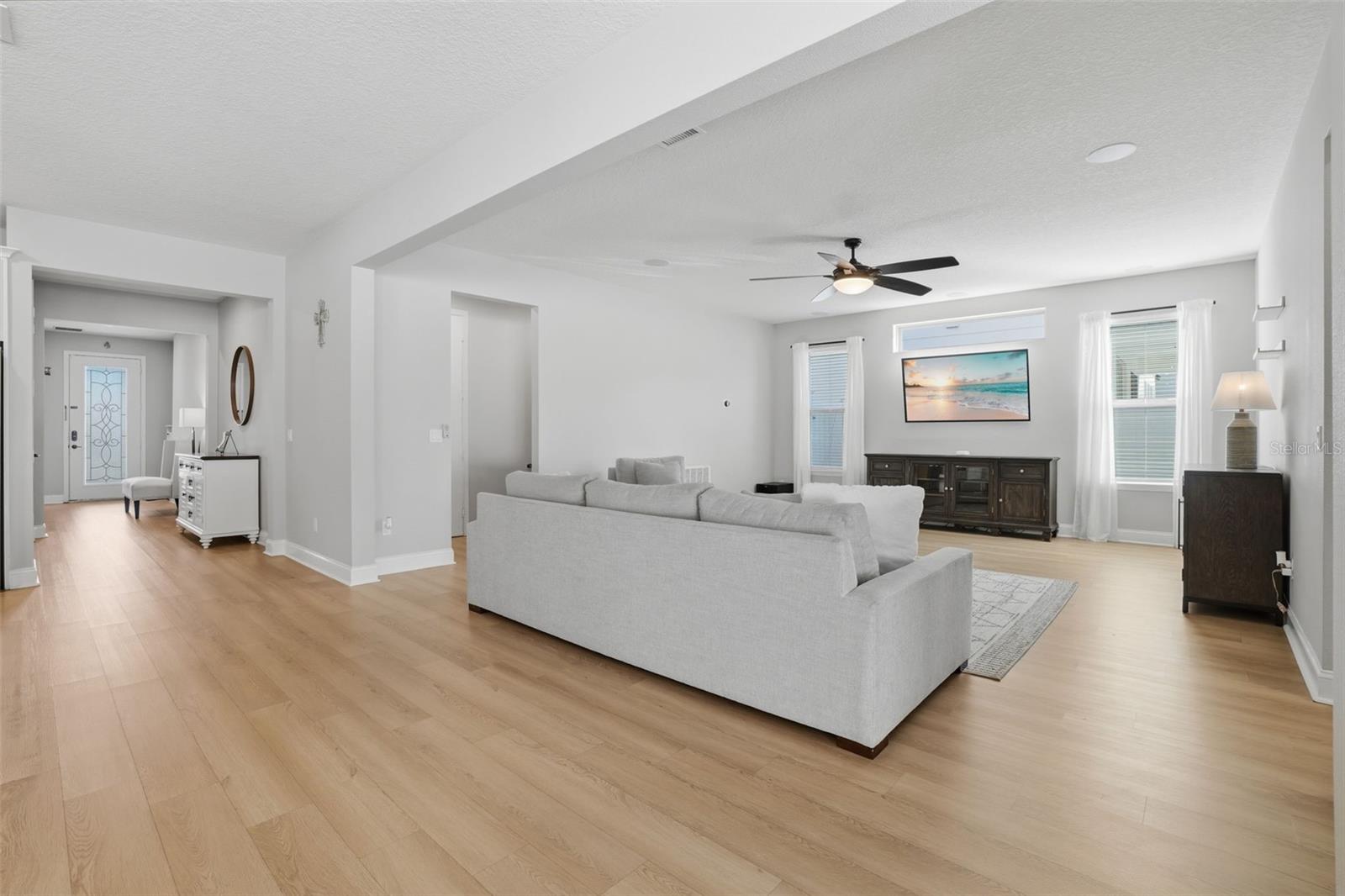 Image 9 of 30 For 9392 Juniper Moss Circle