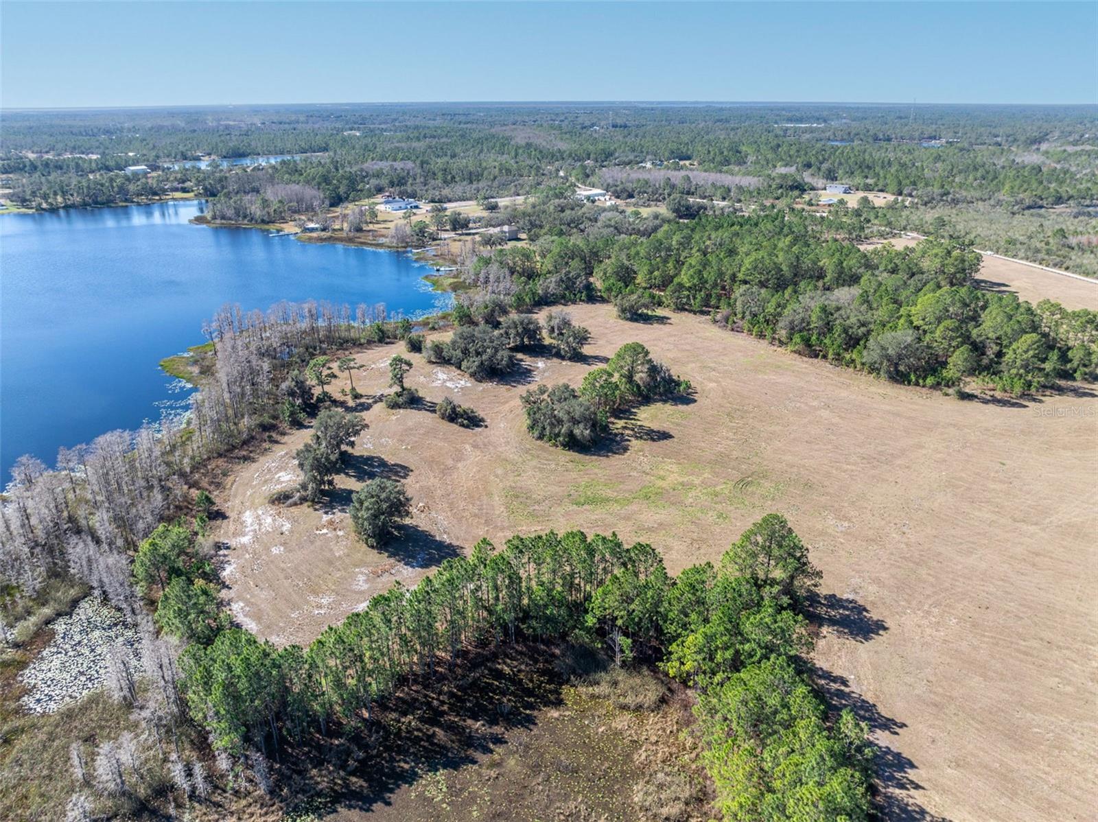 Image 15 of 29 For 925 & 975 Keelhaul Road