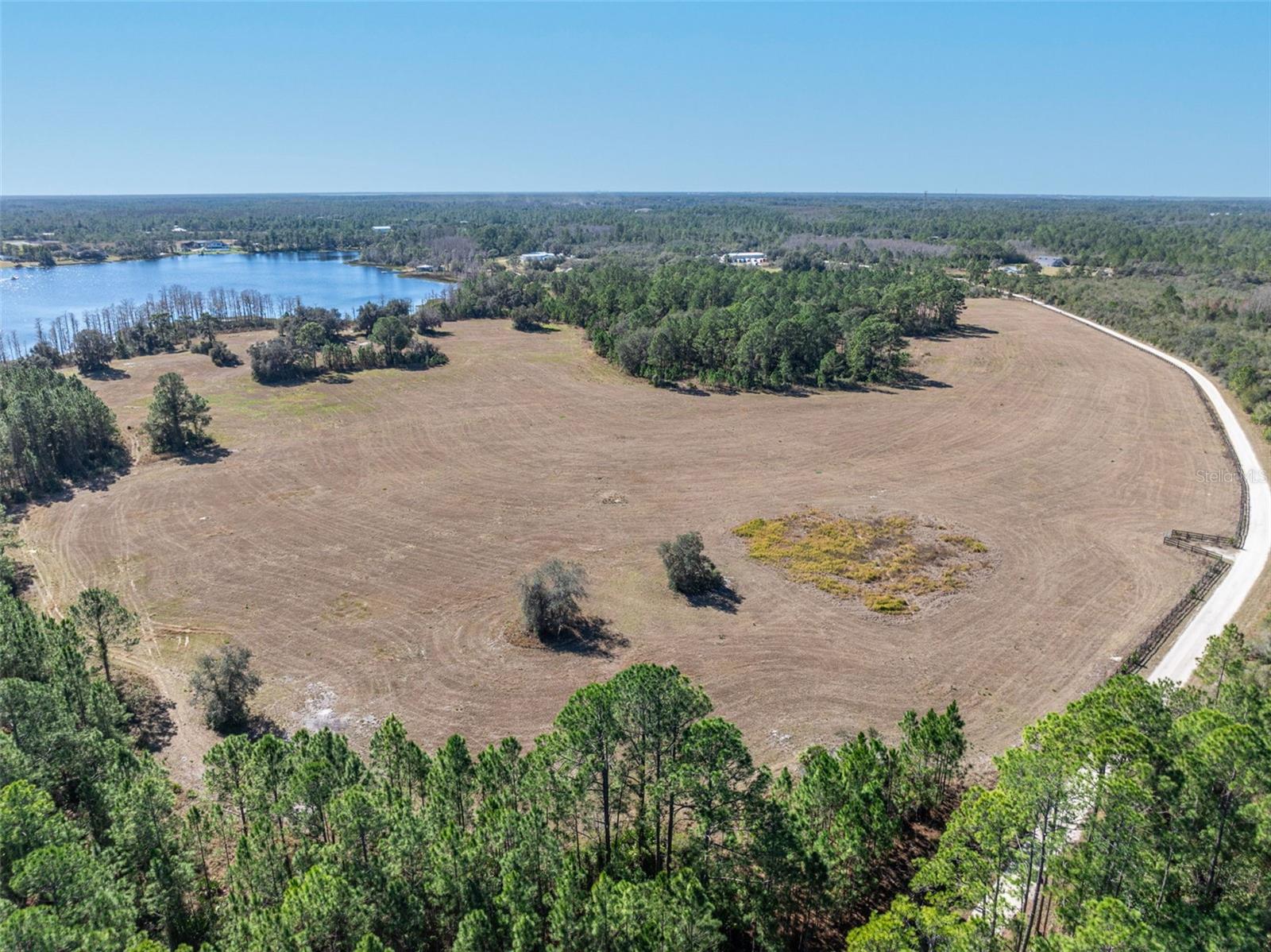 Image 16 of 29 For 925 & 975 Keelhaul Road