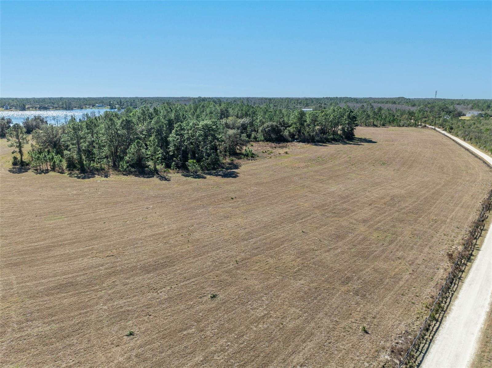 Image 18 of 29 For 925 & 975 Keelhaul Road