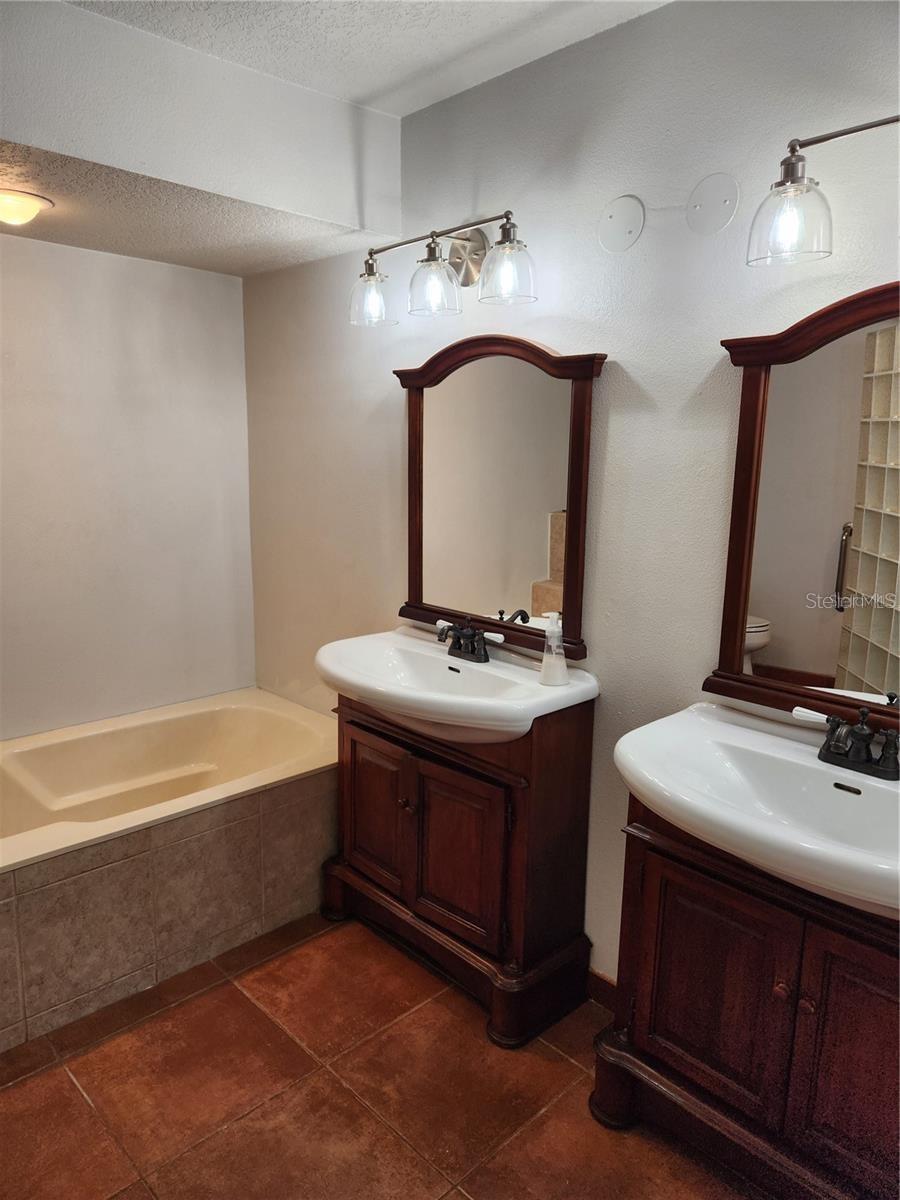 Image 9 of 10 For 7209 Dr Phillips Boulevard