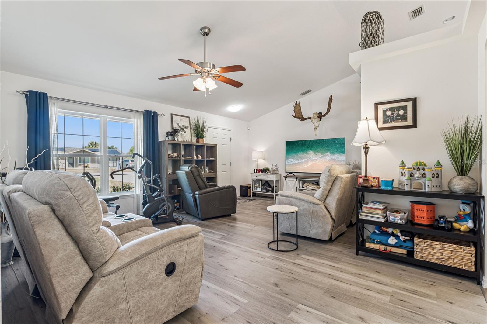 Image 5 of 40 For 35534 Cedar Lane