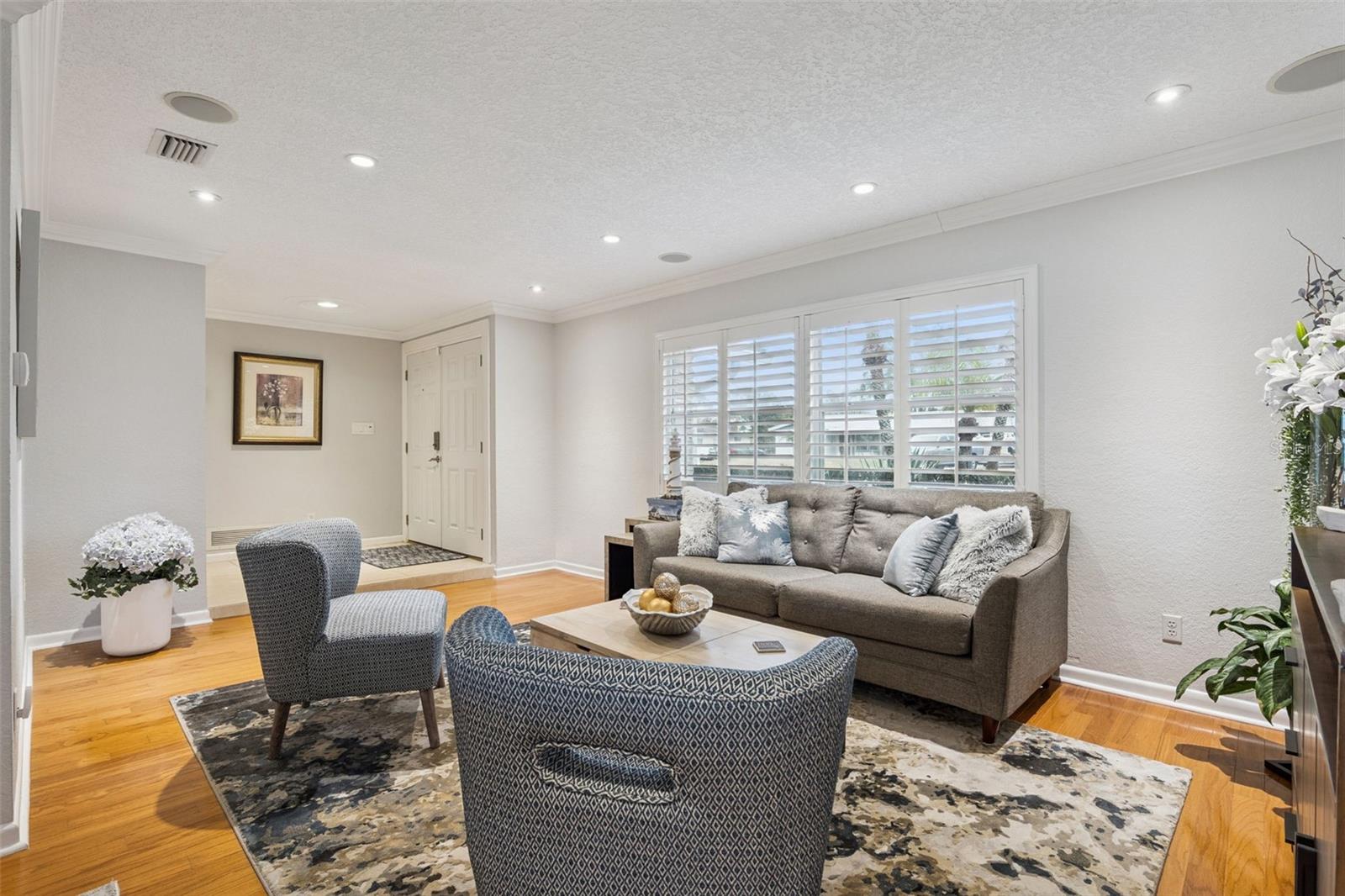 Image 11 of 65 For 6007 Linneal Beach Drive