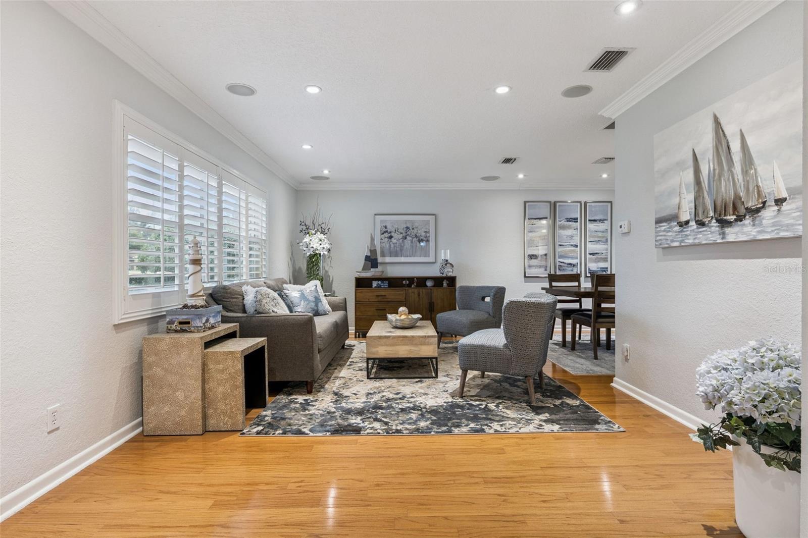 Image 14 of 65 For 6007 Linneal Beach Drive