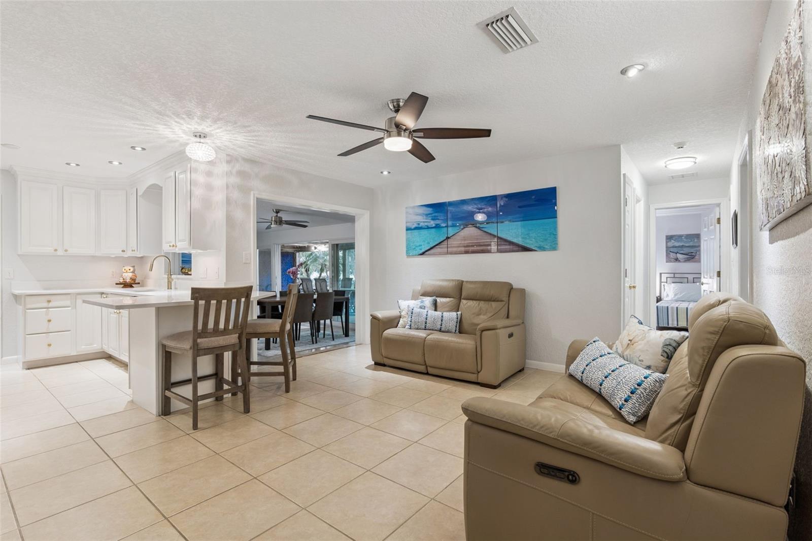 Image 22 of 65 For 6007 Linneal Beach Drive