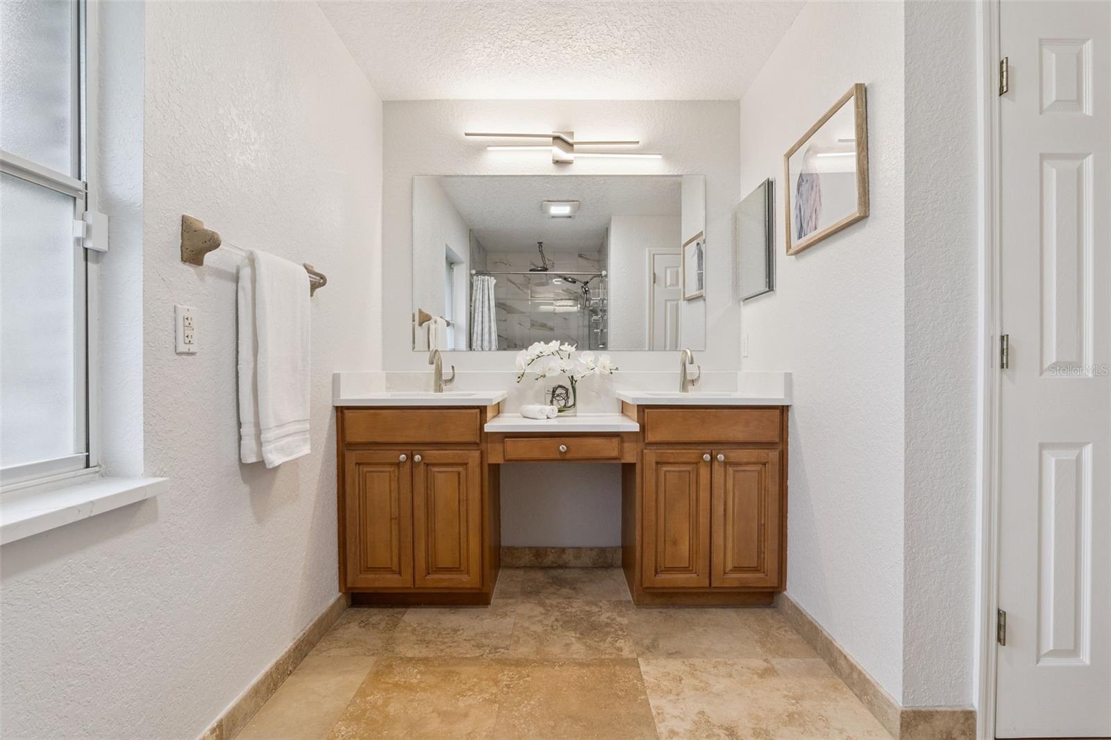 Image 35 of 65 For 6007 Linneal Beach Drive