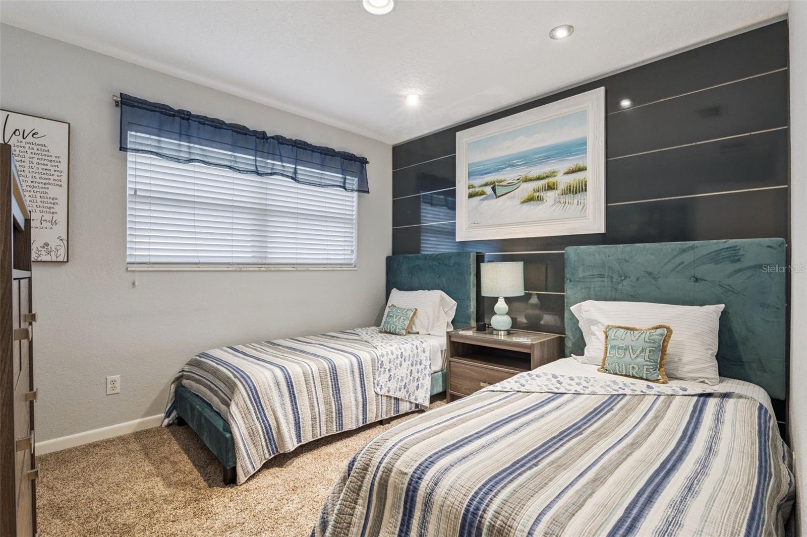 Image 36 of 65 For 6007 Linneal Beach Drive