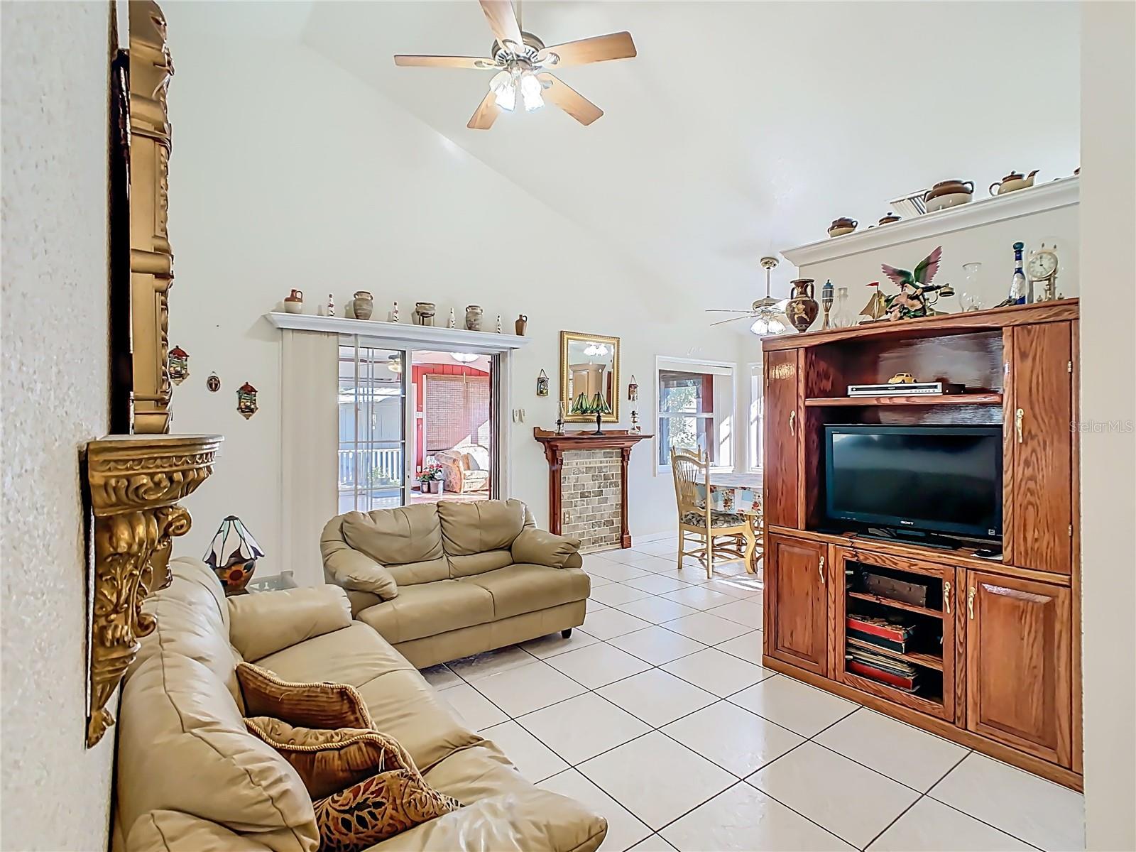 Image 10 of 51 For 2850 Poinciana Drive