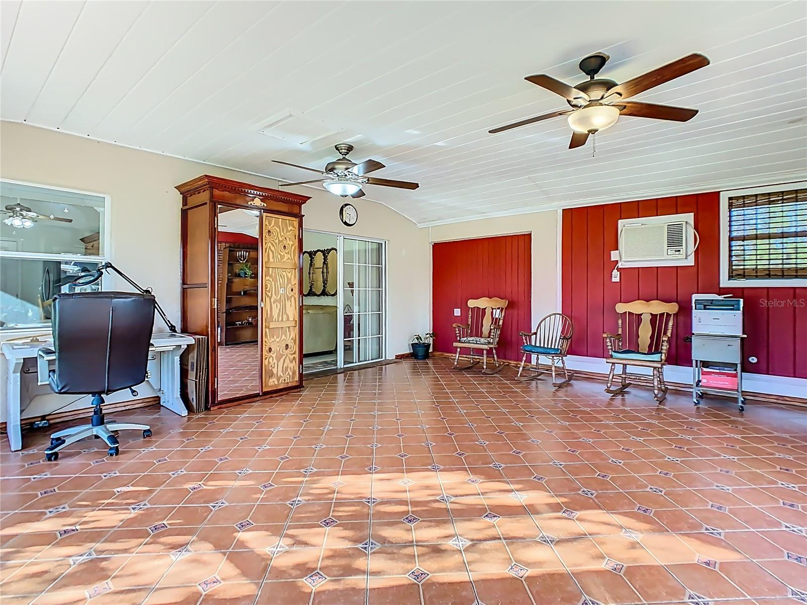 Image 36 of 51 For 2850 Poinciana Drive