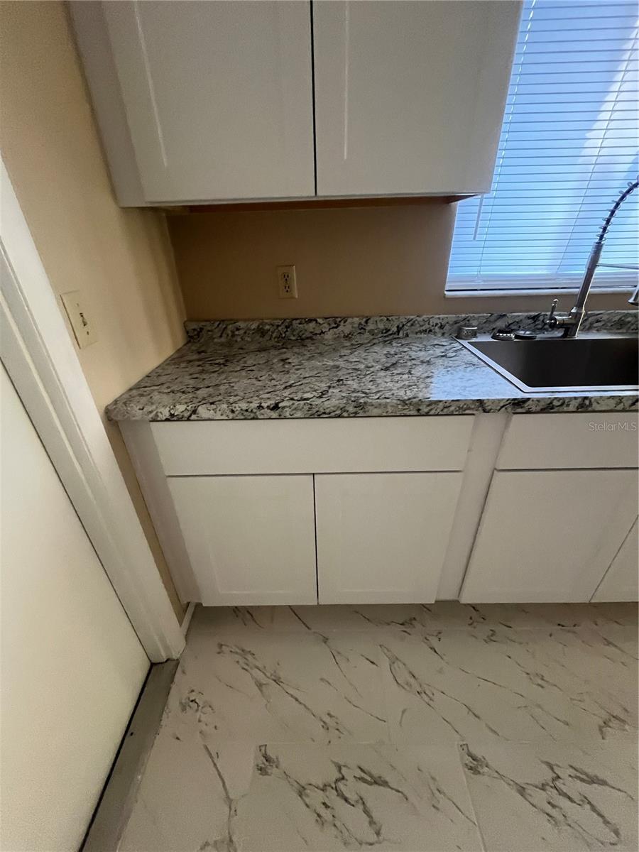 Image 4 of 10 For 351 Hidden Lake Drive