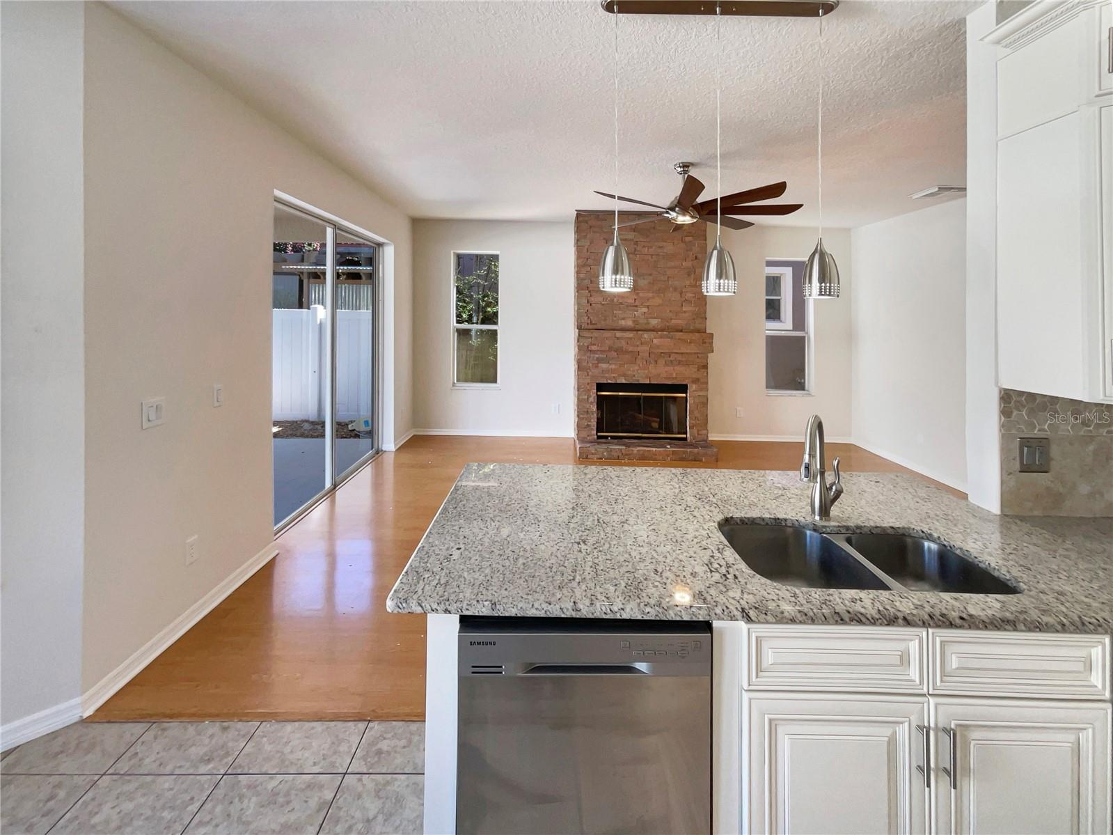 Image 13 of 34 For 3834 Regents Way