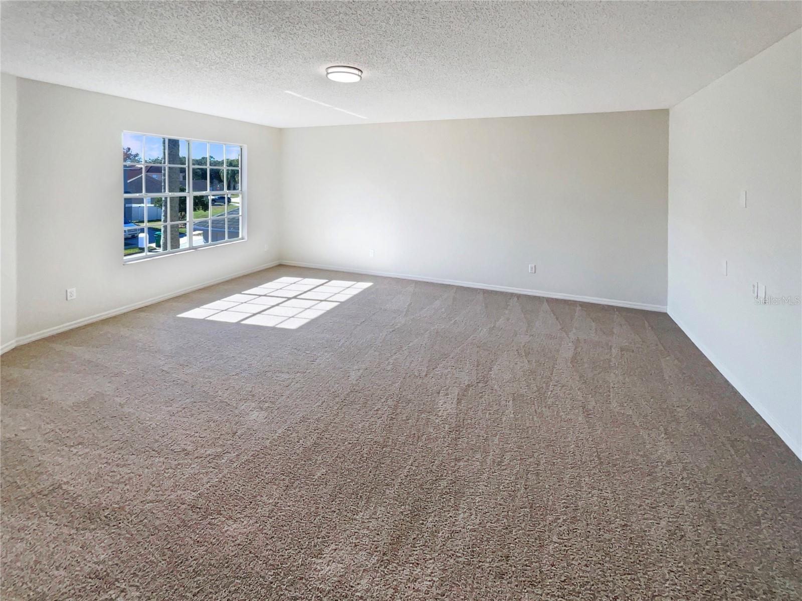 Image 19 of 34 For 3834 Regents Way