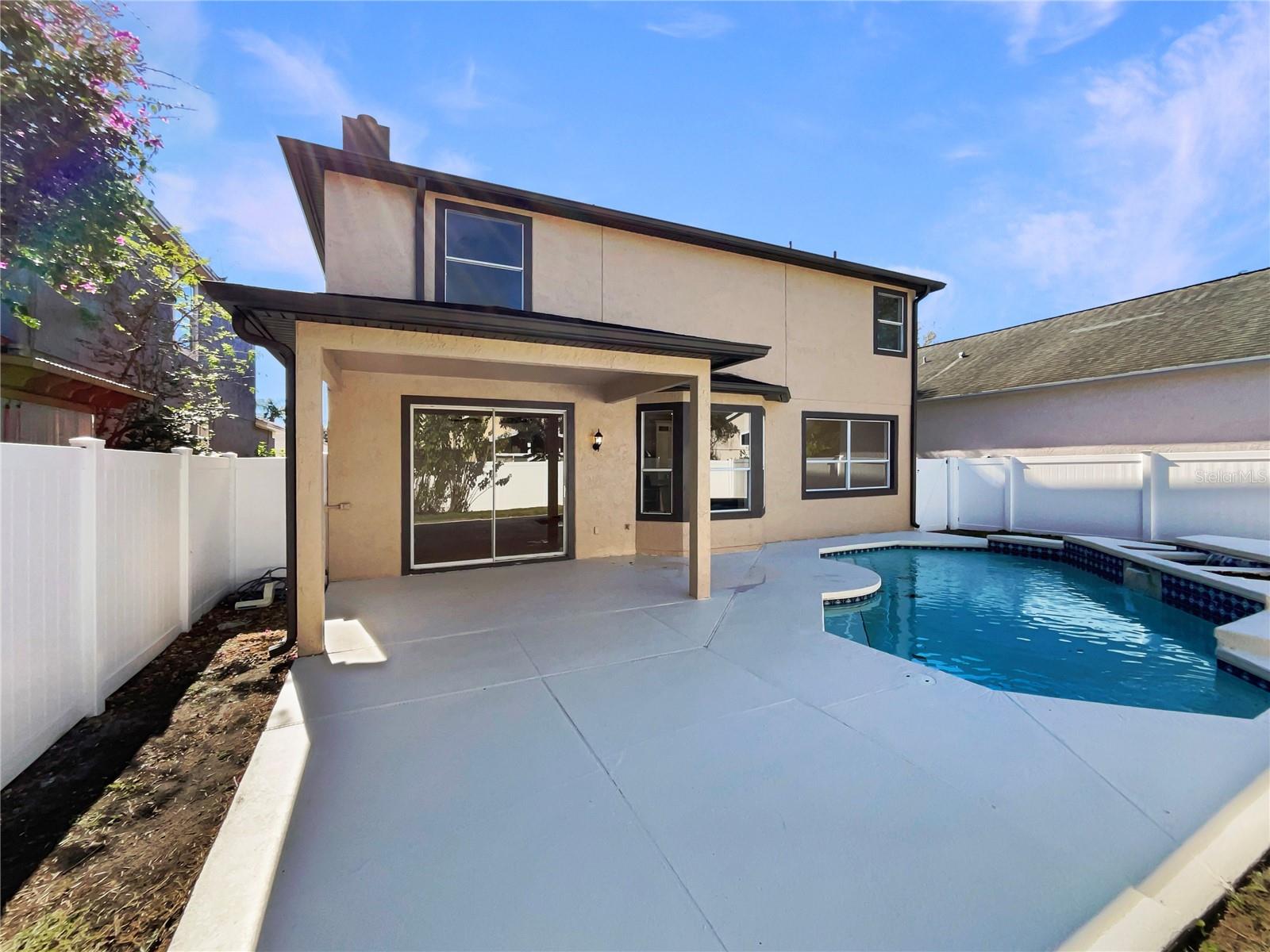 Image 5 of 34 For 3834 Regents Way