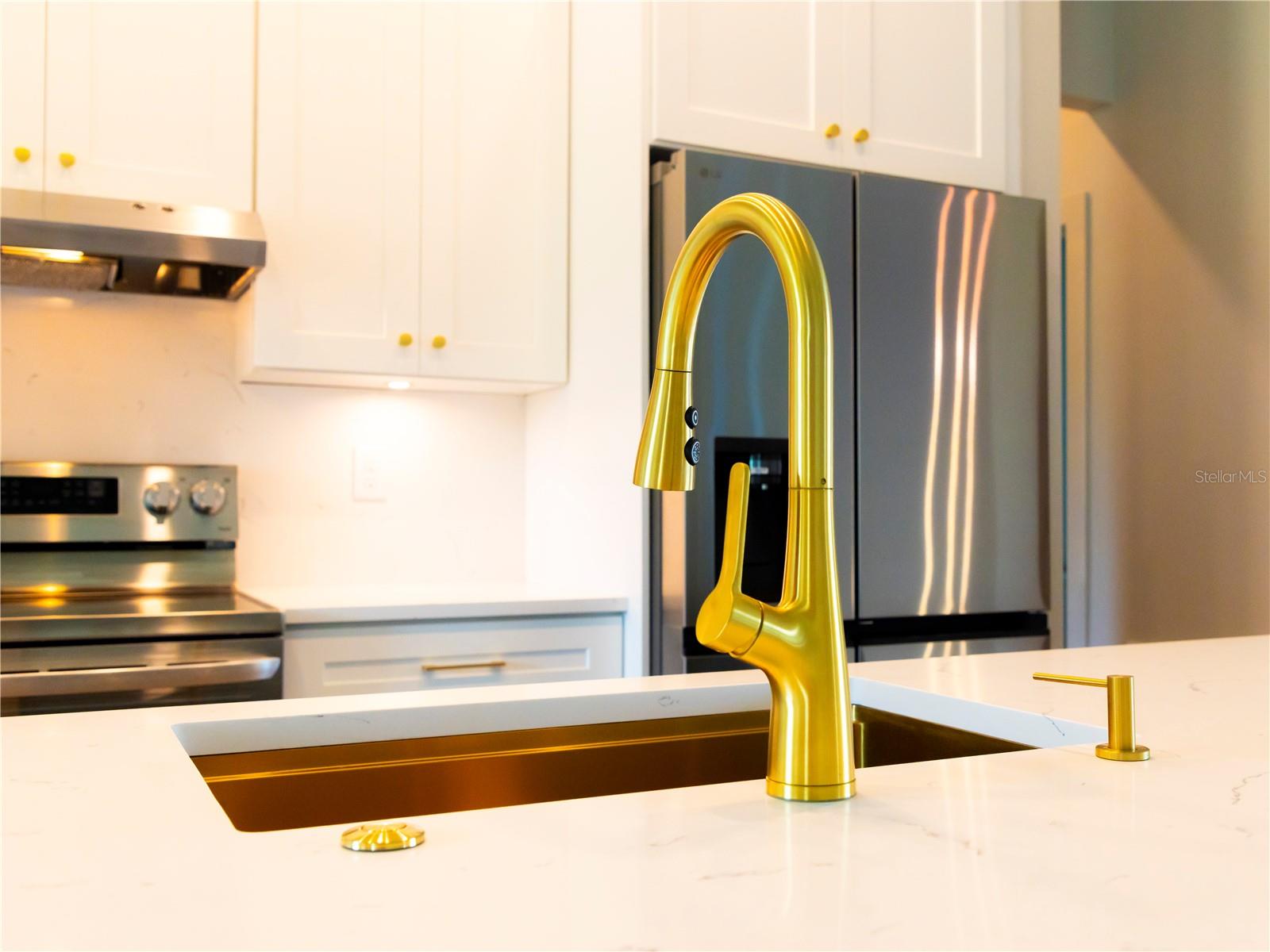 Image 41 of 73 For 14073 Naylor Avenue