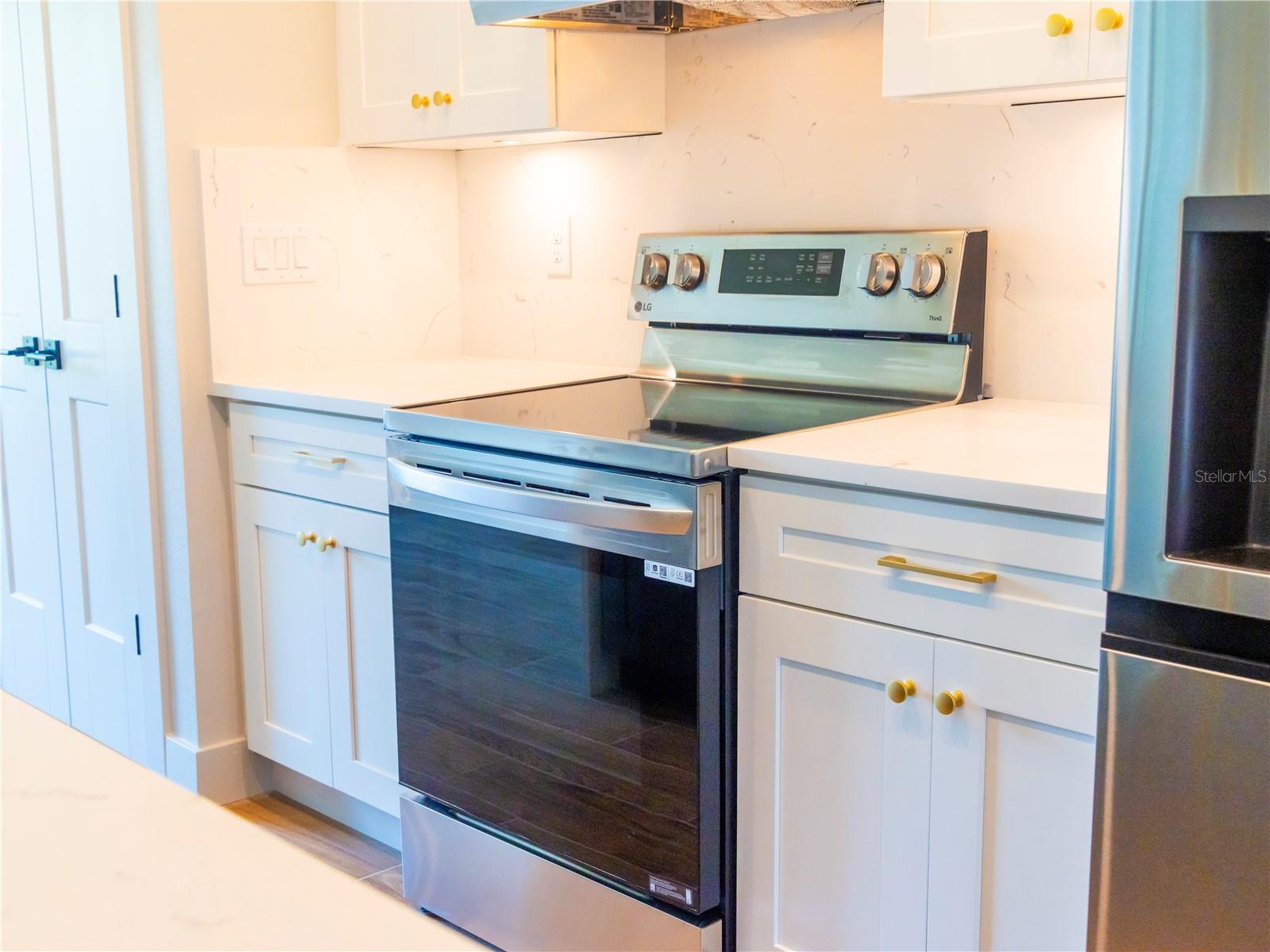 Image 47 of 73 For 14073 Naylor Avenue