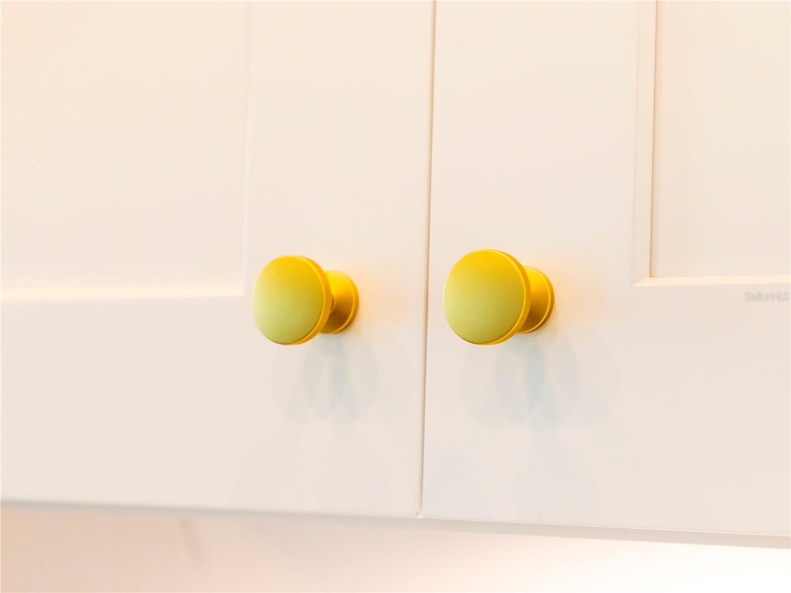 Image 49 of 73 For 14073 Naylor Avenue