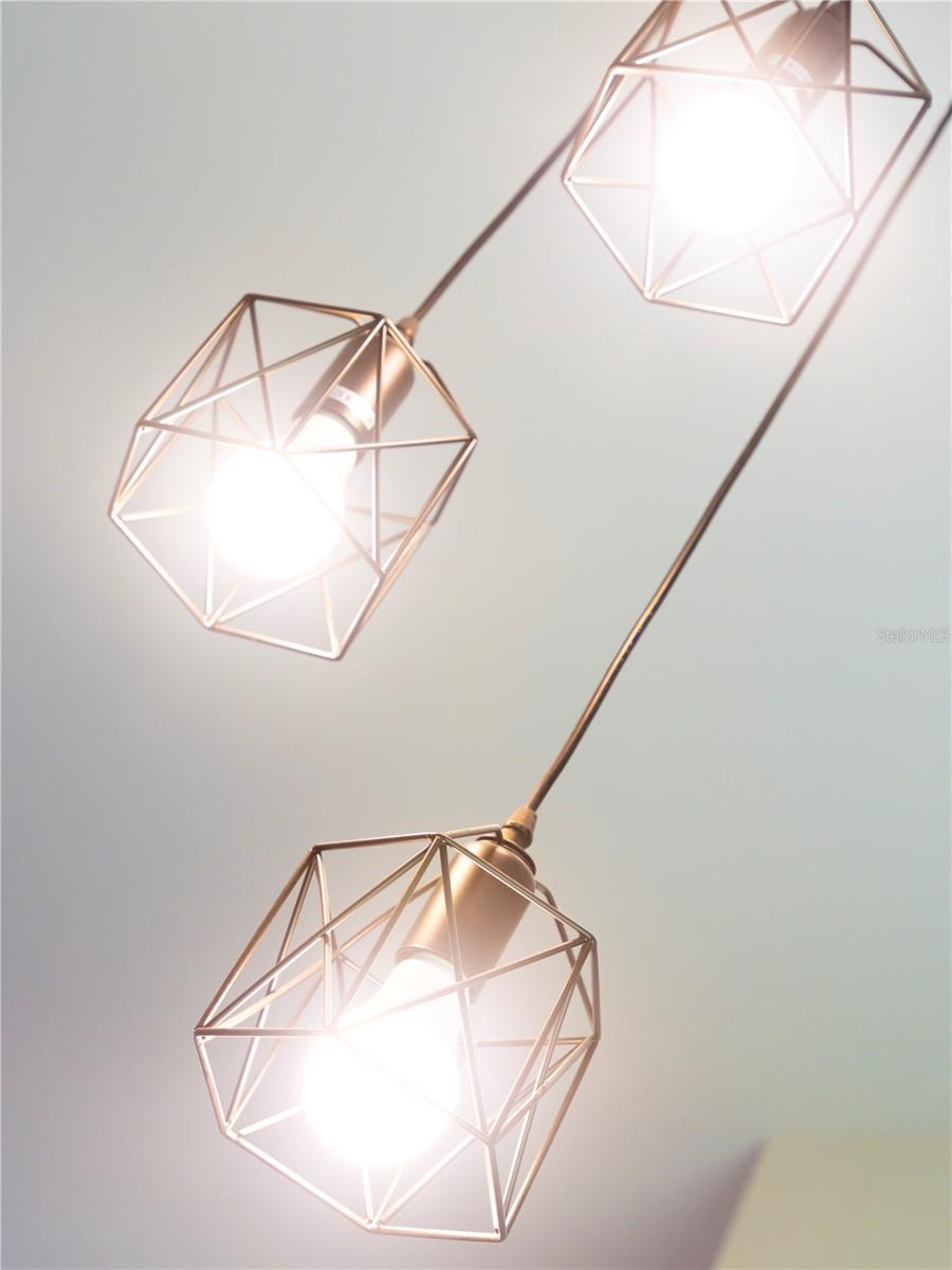 Image 59 of 73 For 14073 Naylor Avenue