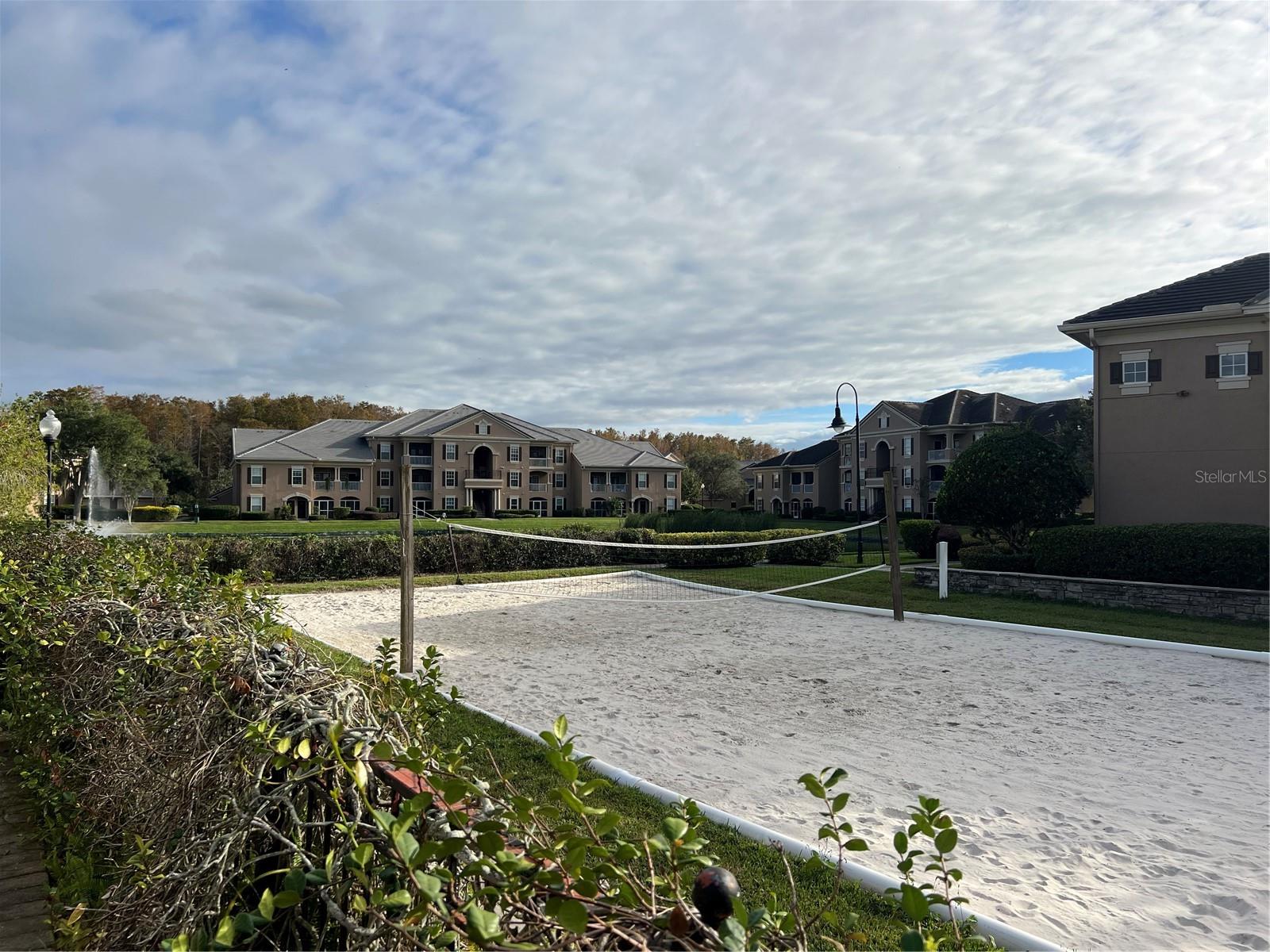 Image 5 of 21 For 14353 Fredricksburg Drive 915