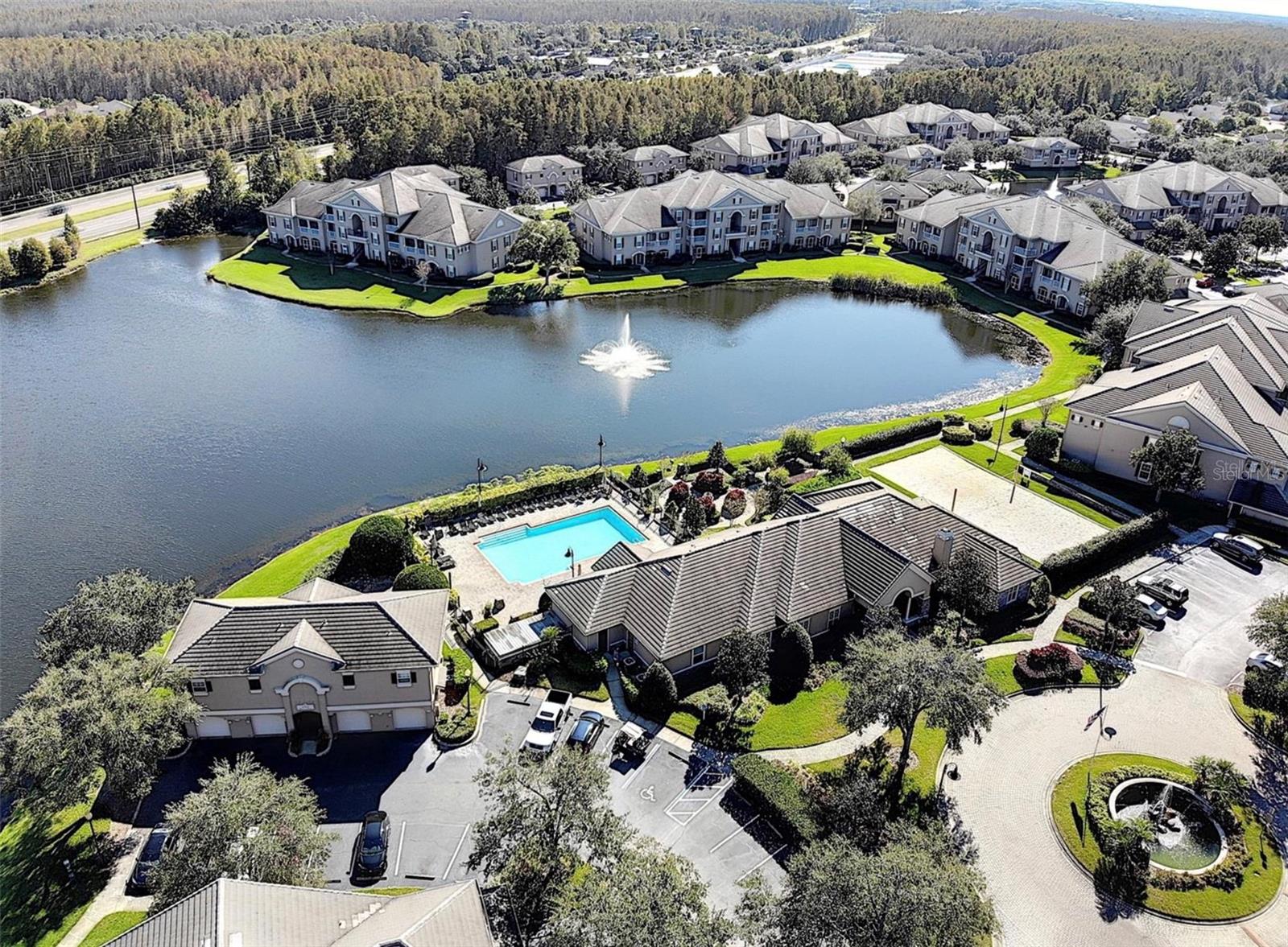 Image 7 of 21 For 14353 Fredricksburg Drive 915