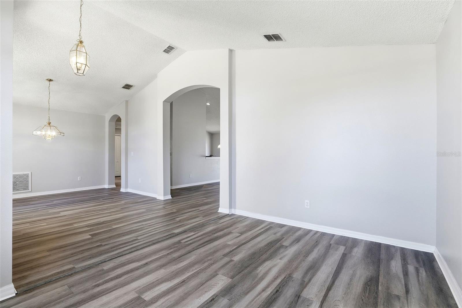 Image 9 of 35 For 1791 Florence Vista Boulevard