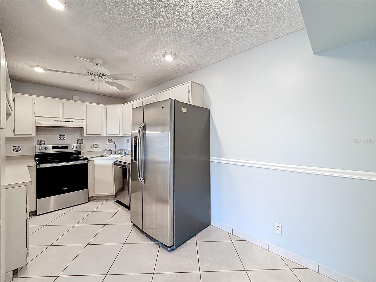 Image 46 of 69 For 826 Sky Pine Way G2