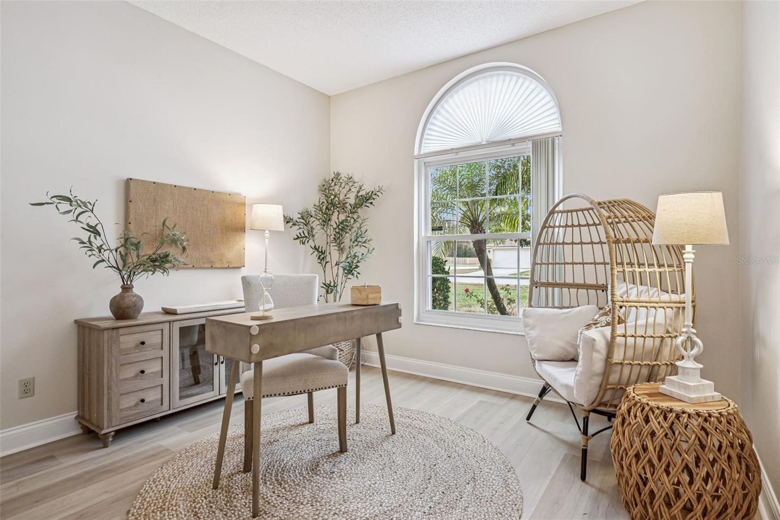 Image 11 of 26 For 1406 Julip Drive