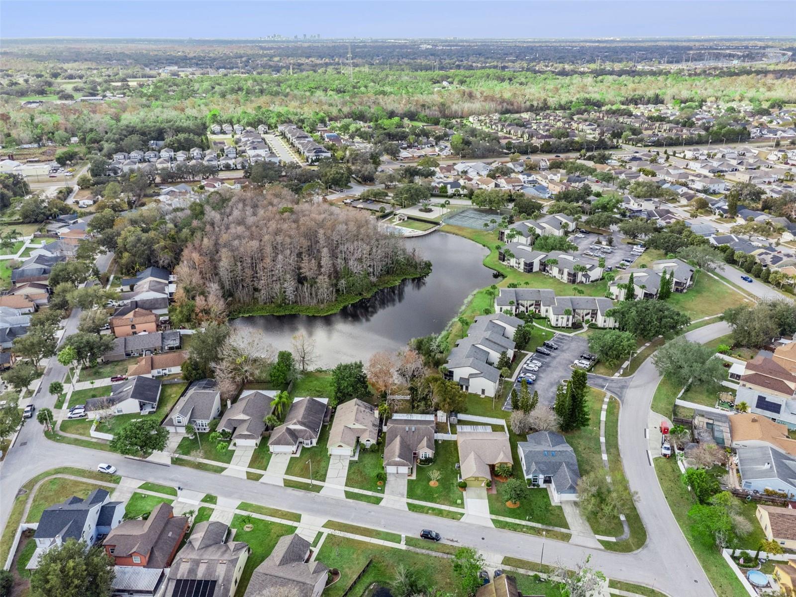 Image 18 of 26 For 1406 Julip Drive