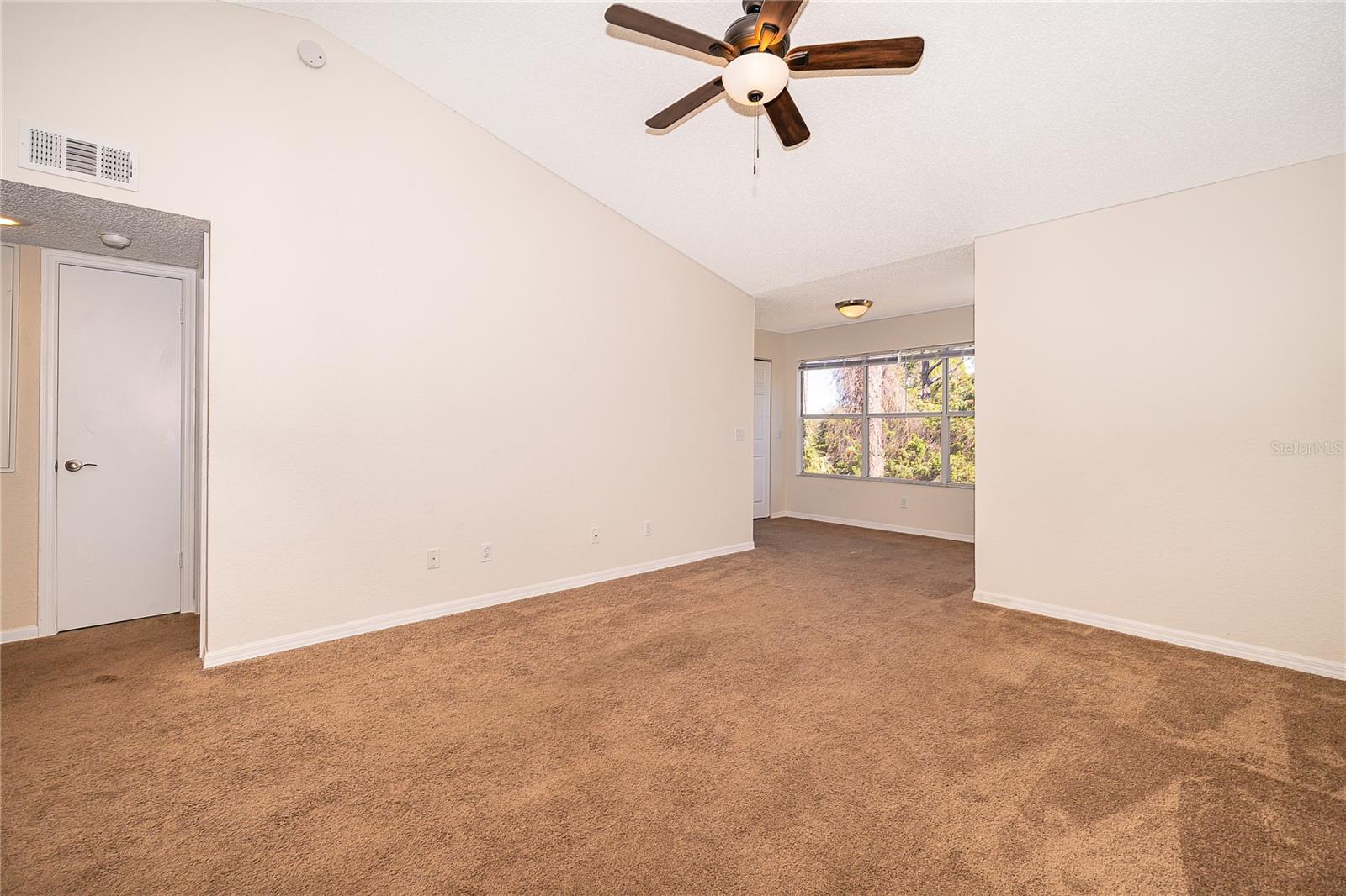 Image 5 of 32 For 5112 Conroy Road 26