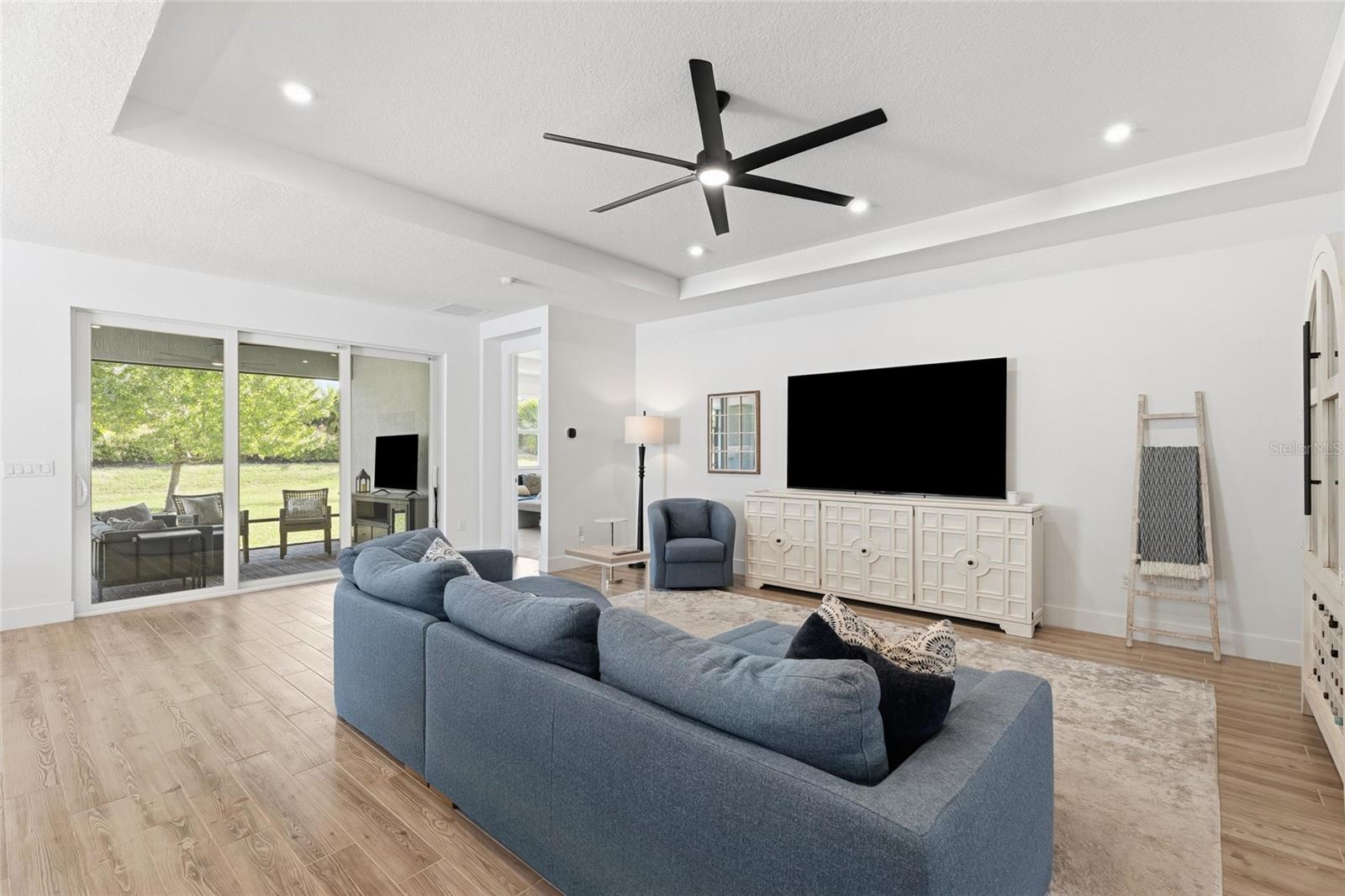 Image 4 of 80 For 11959 Viridian Boulevard