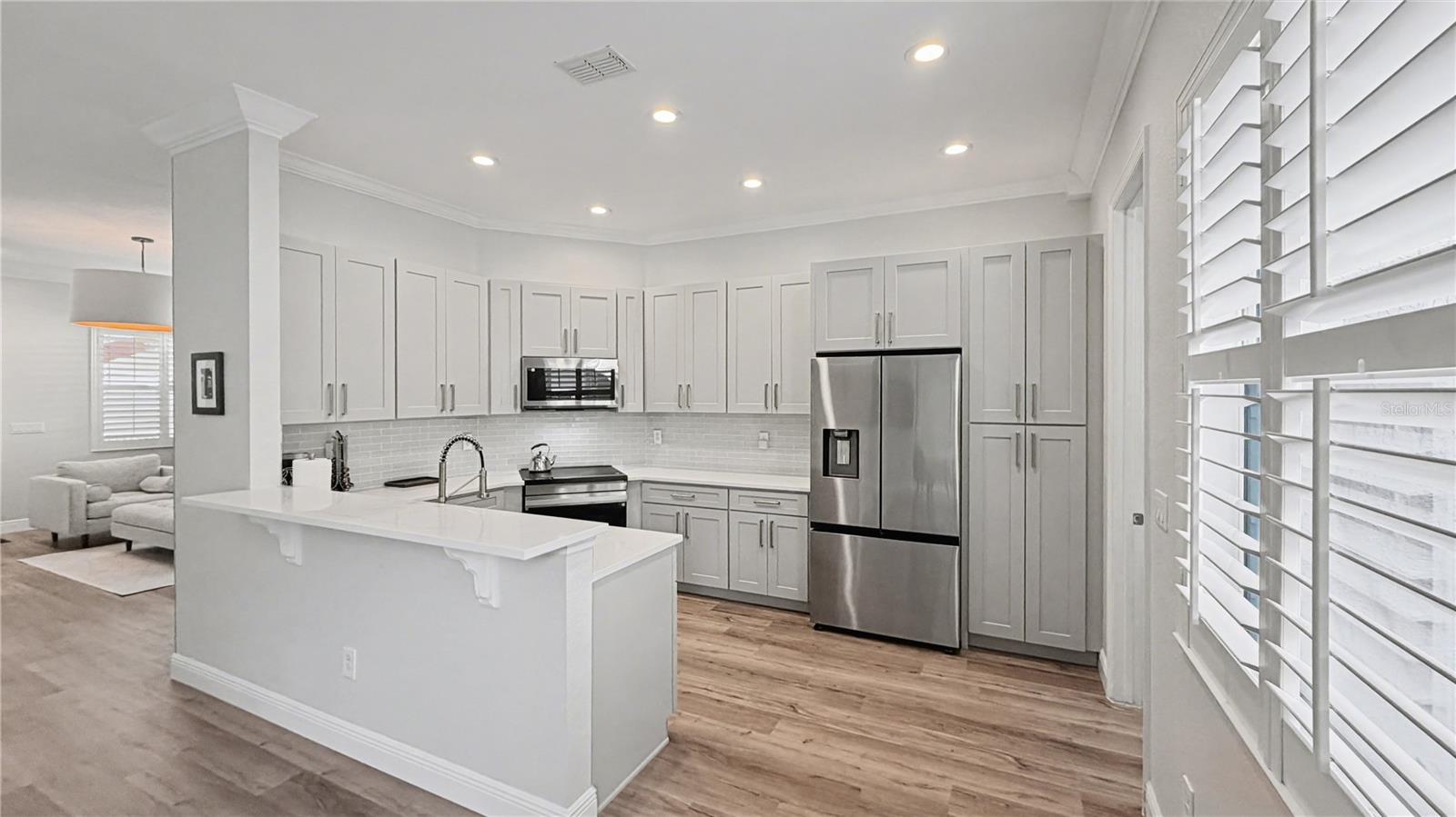 Image 13 of 36 For 6673 Helmsley Circle