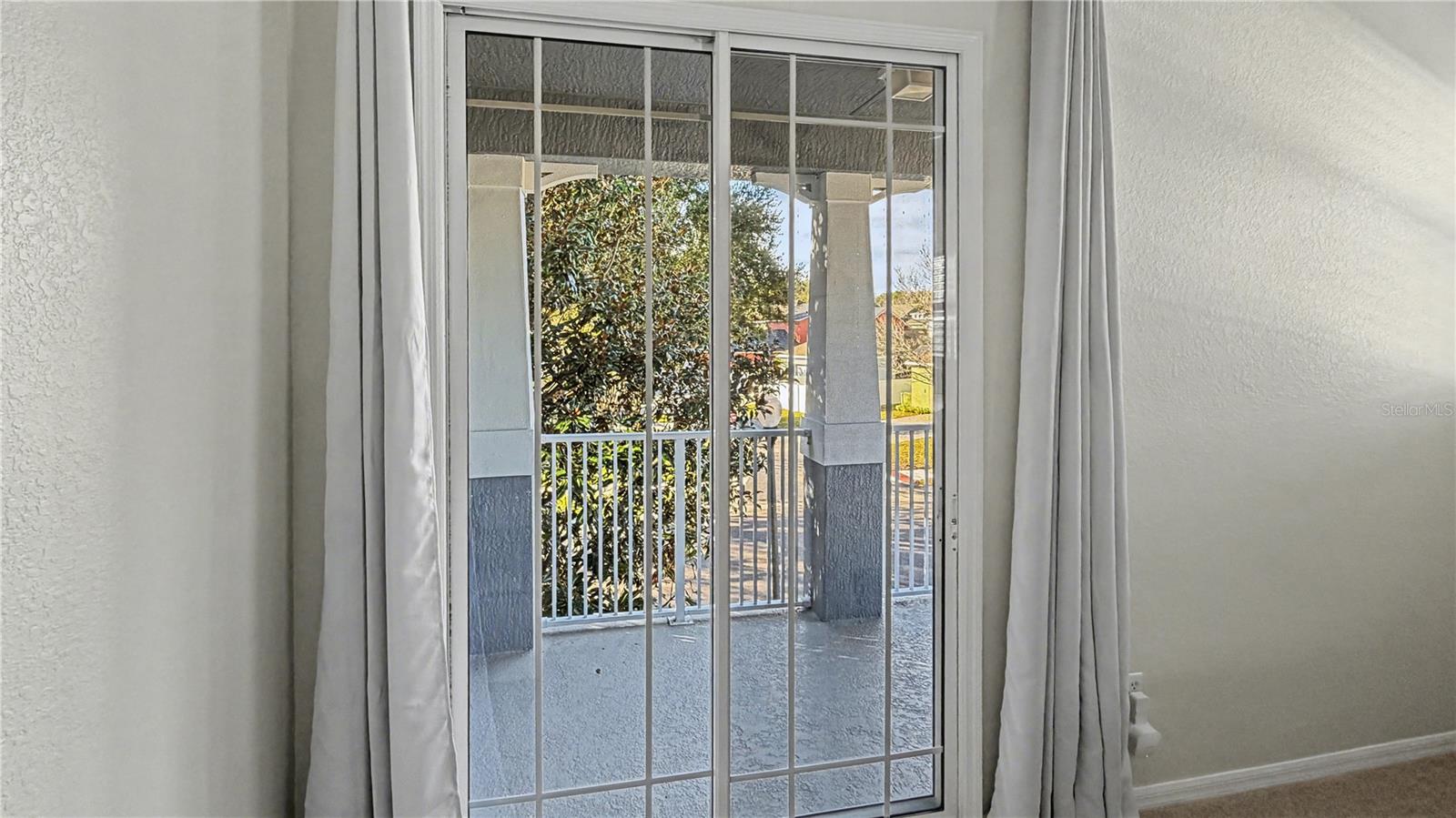 Image 22 of 36 For 6673 Helmsley Circle