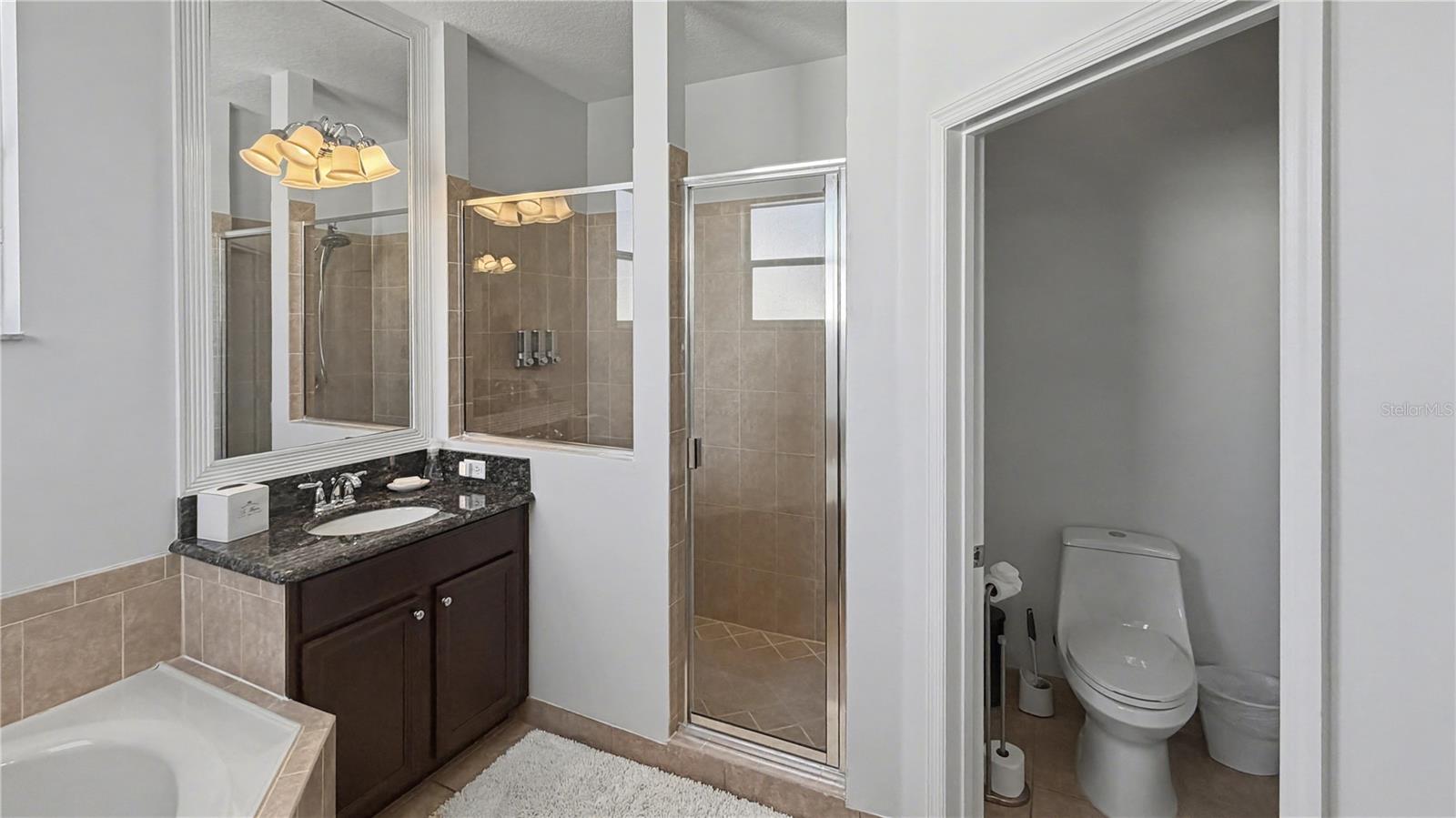 Image 26 of 36 For 6673 Helmsley Circle