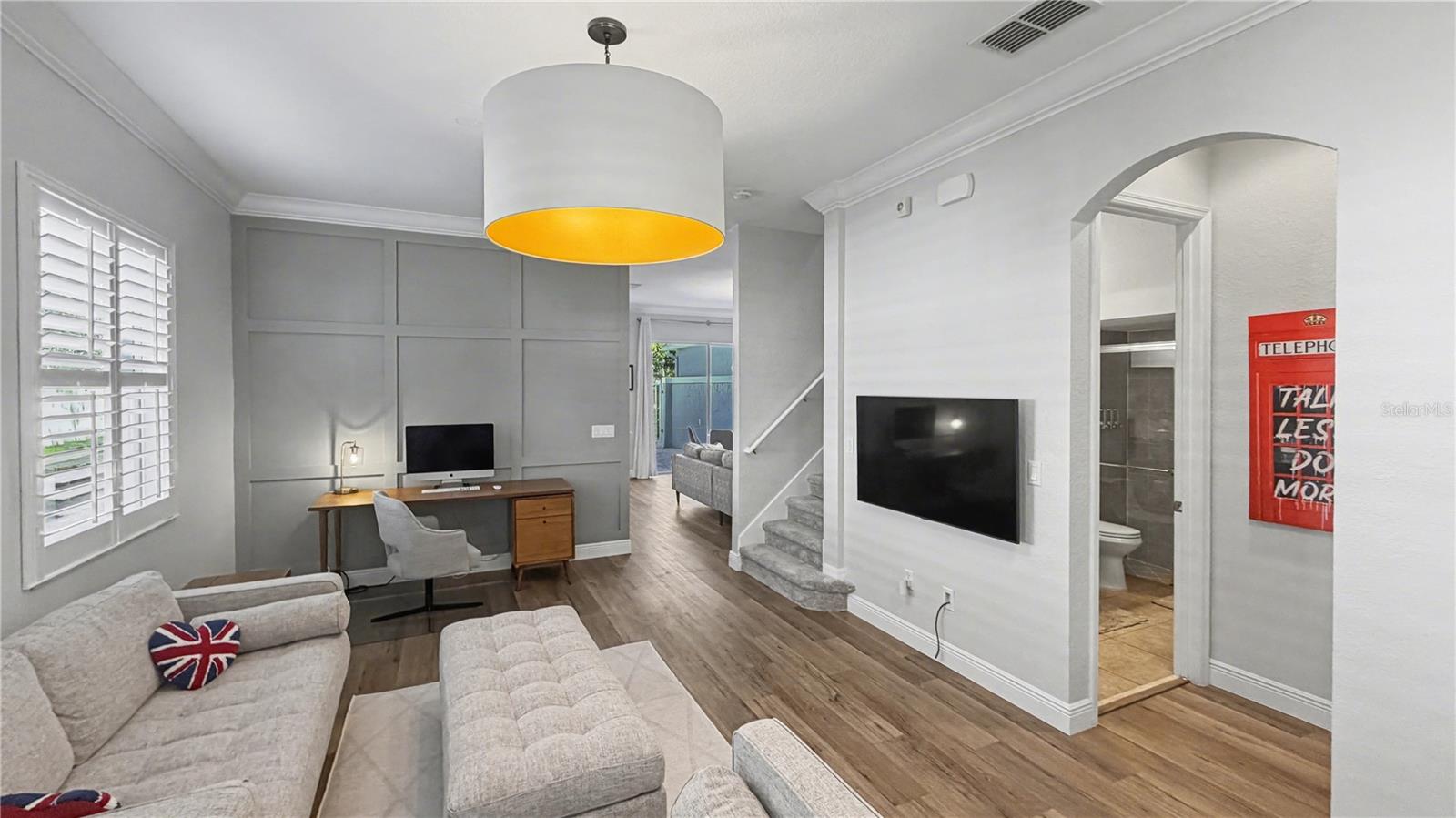 Image 7 of 36 For 6673 Helmsley Circle