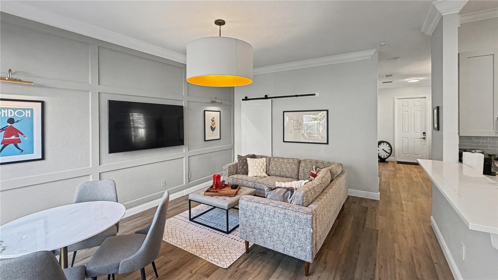 Image 9 of 36 For 6673 Helmsley Circle