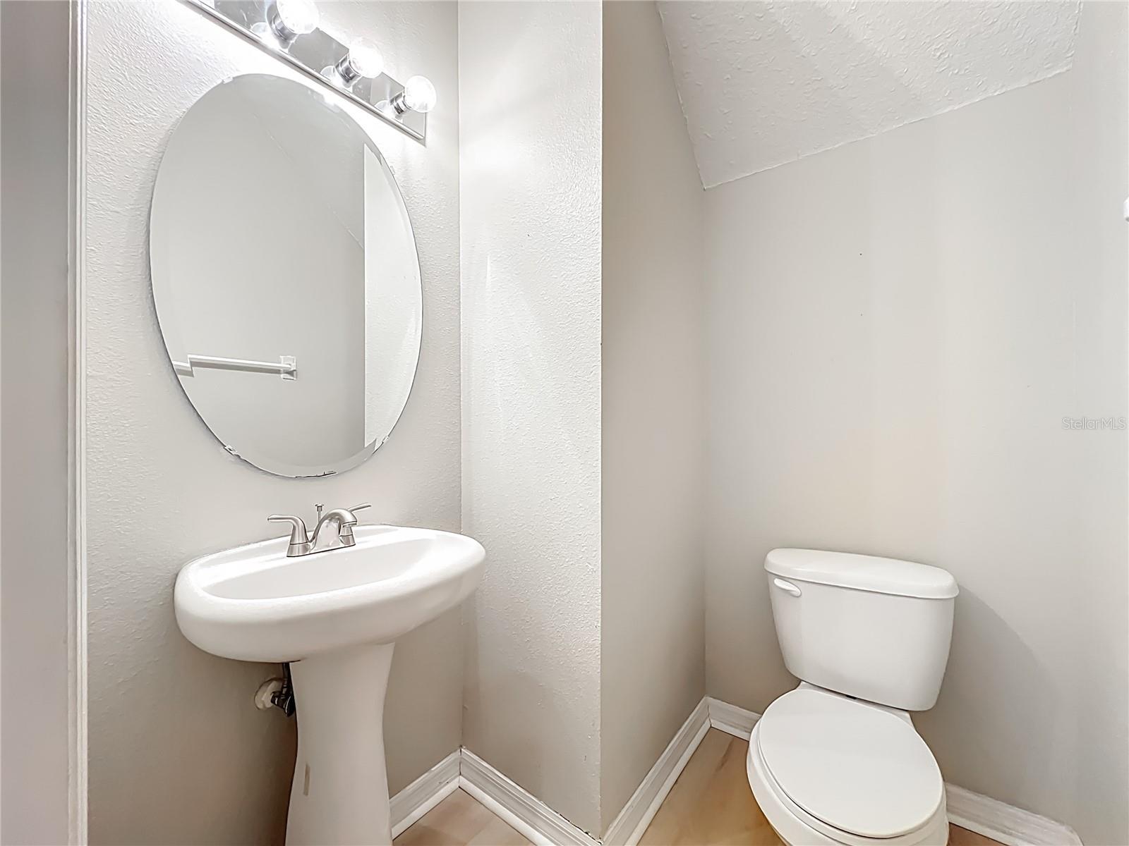 Image 16 of 44 For 650 Pinebranch Circle