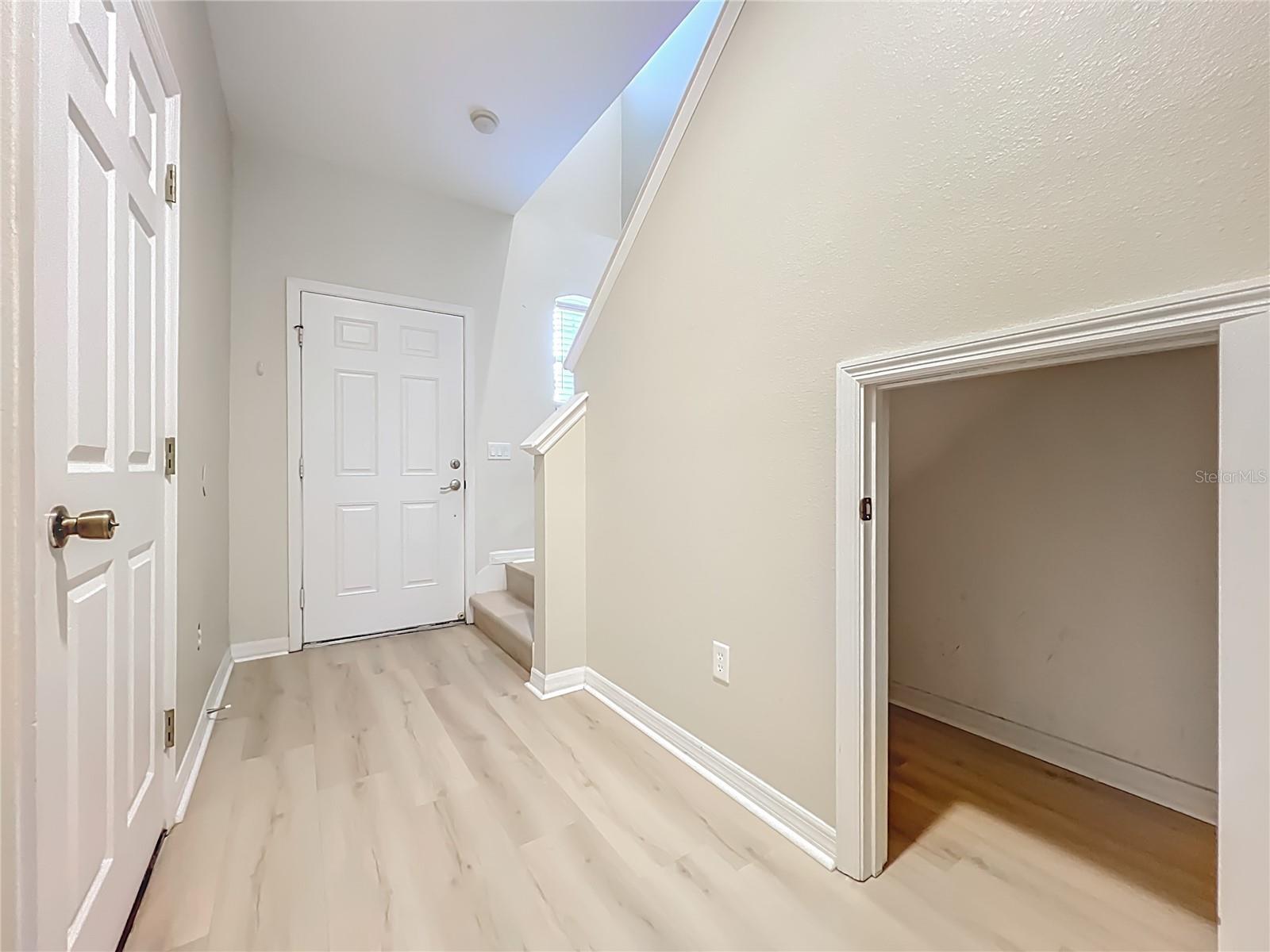 Image 2 of 44 For 650 Pinebranch Circle