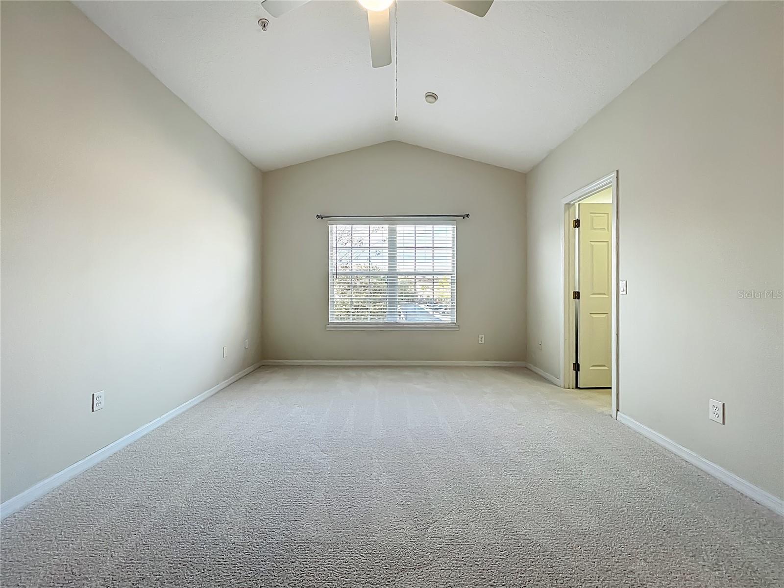 Image 26 of 44 For 650 Pinebranch Circle