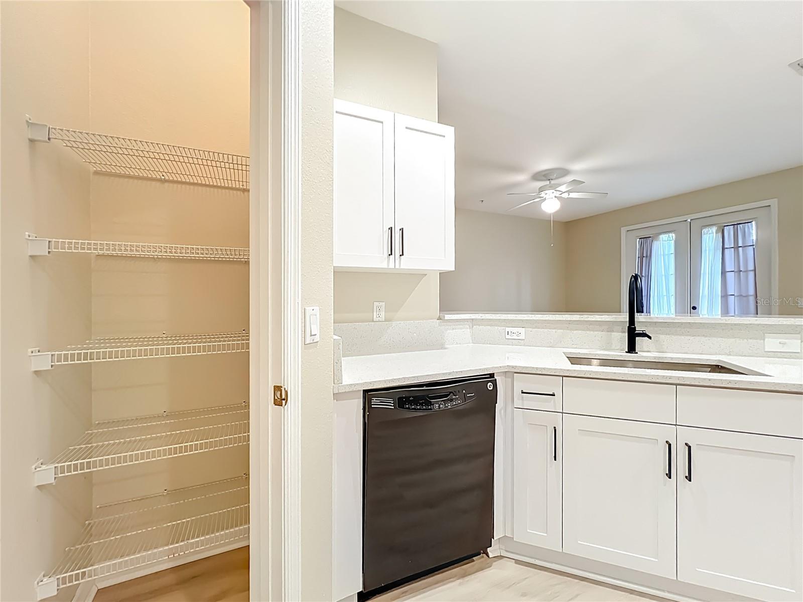 Image 8 of 44 For 650 Pinebranch Circle