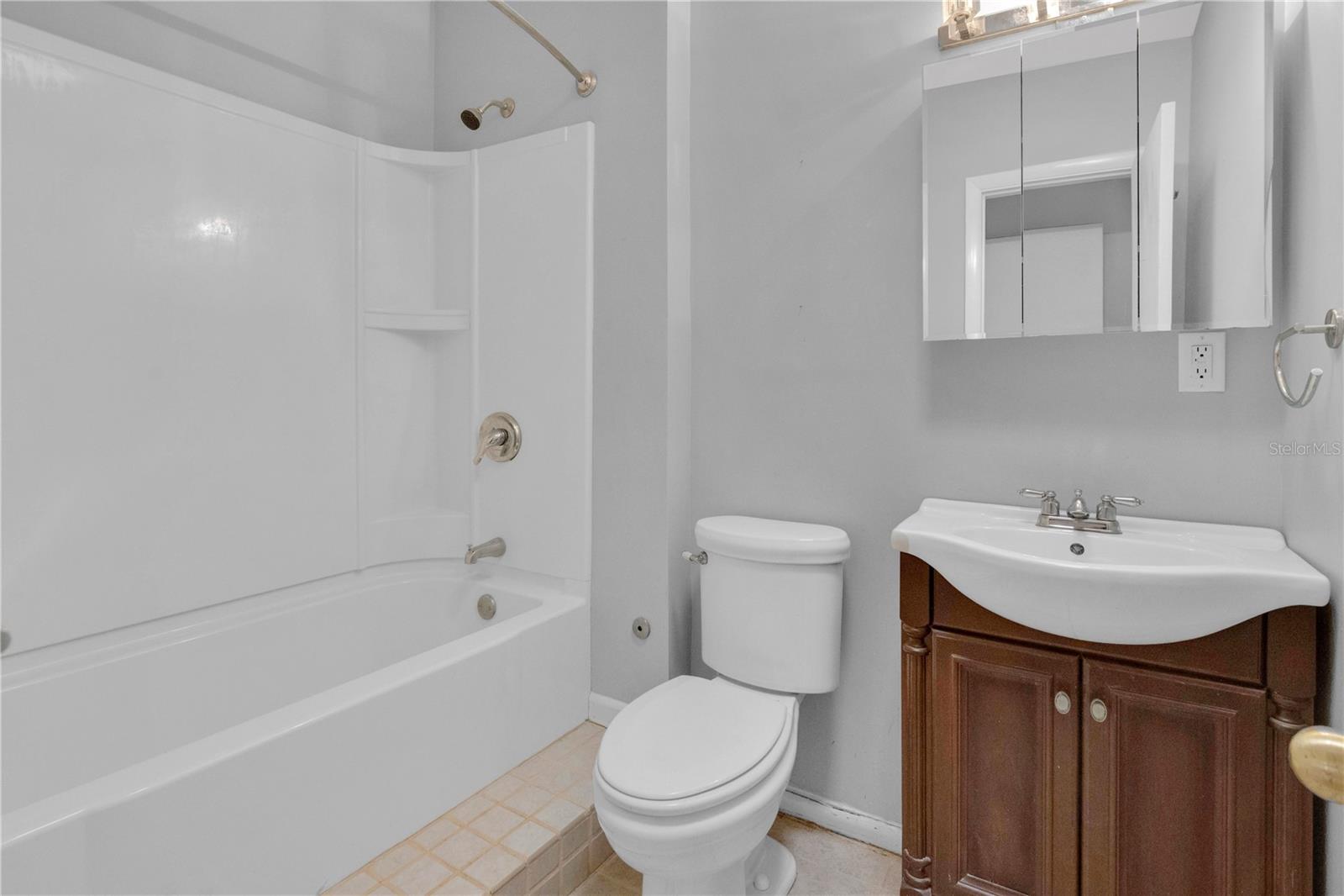 Image 13 of 25 For 4301 Hurd Avenue