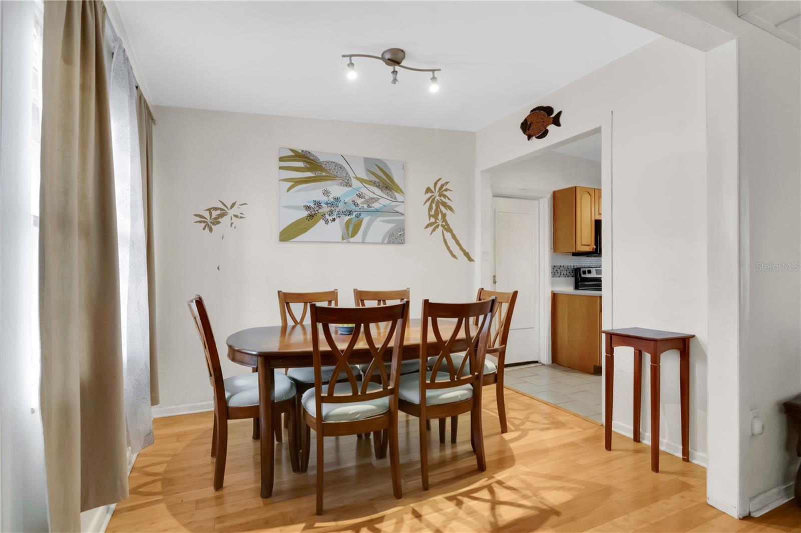 Image 7 of 25 For 4301 Hurd Avenue