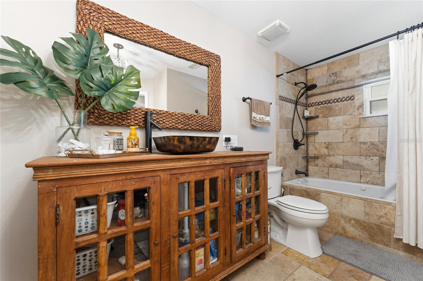 Image 15 of 39 For 1630 Sterling Oaks Lane