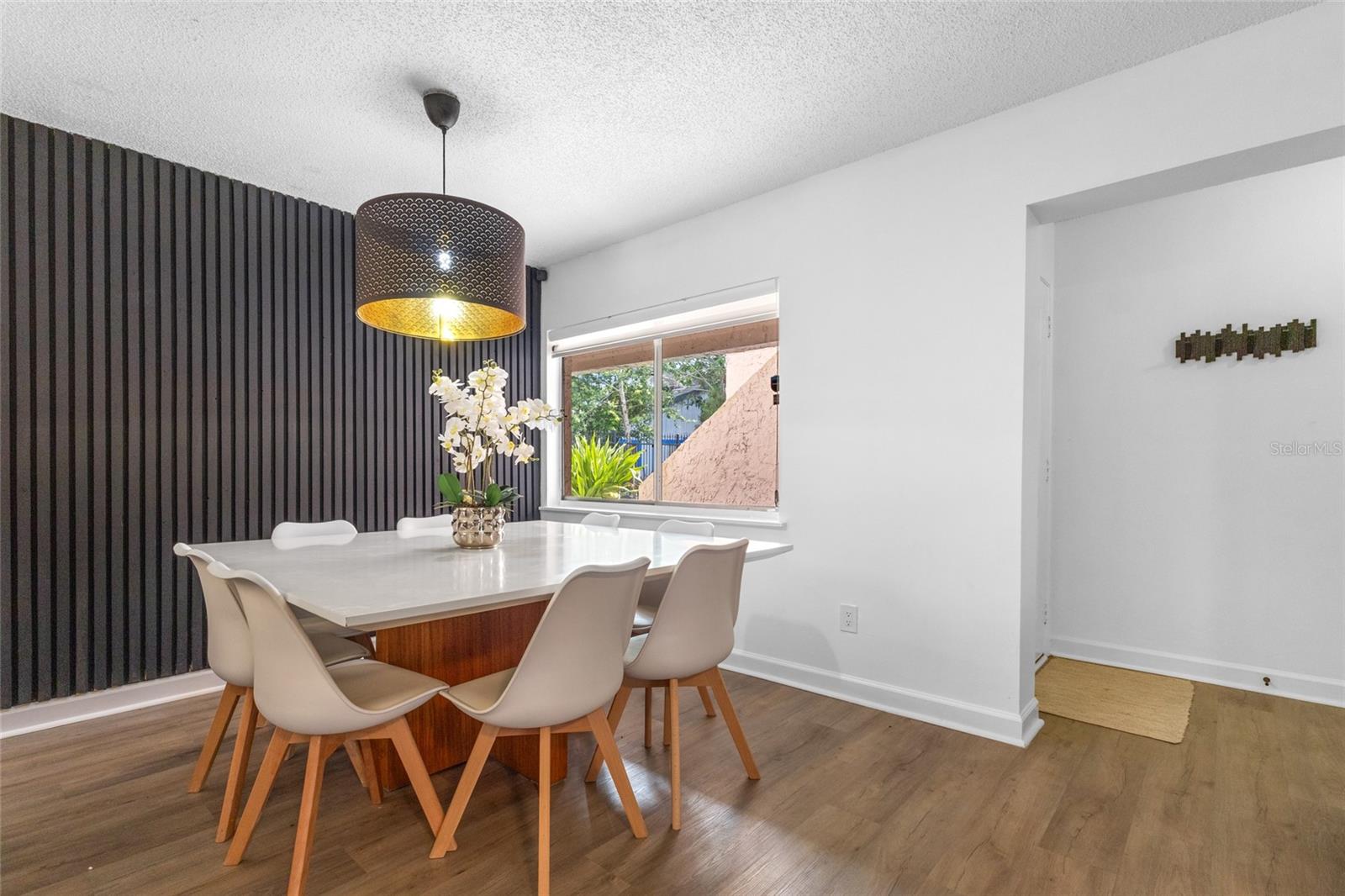 Image 2 of 4 For 2485 Lakeway Branch Drive 2105