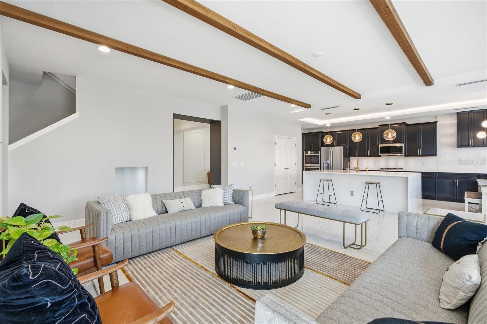 Image 10 of 58 For 612 Blackstone Street